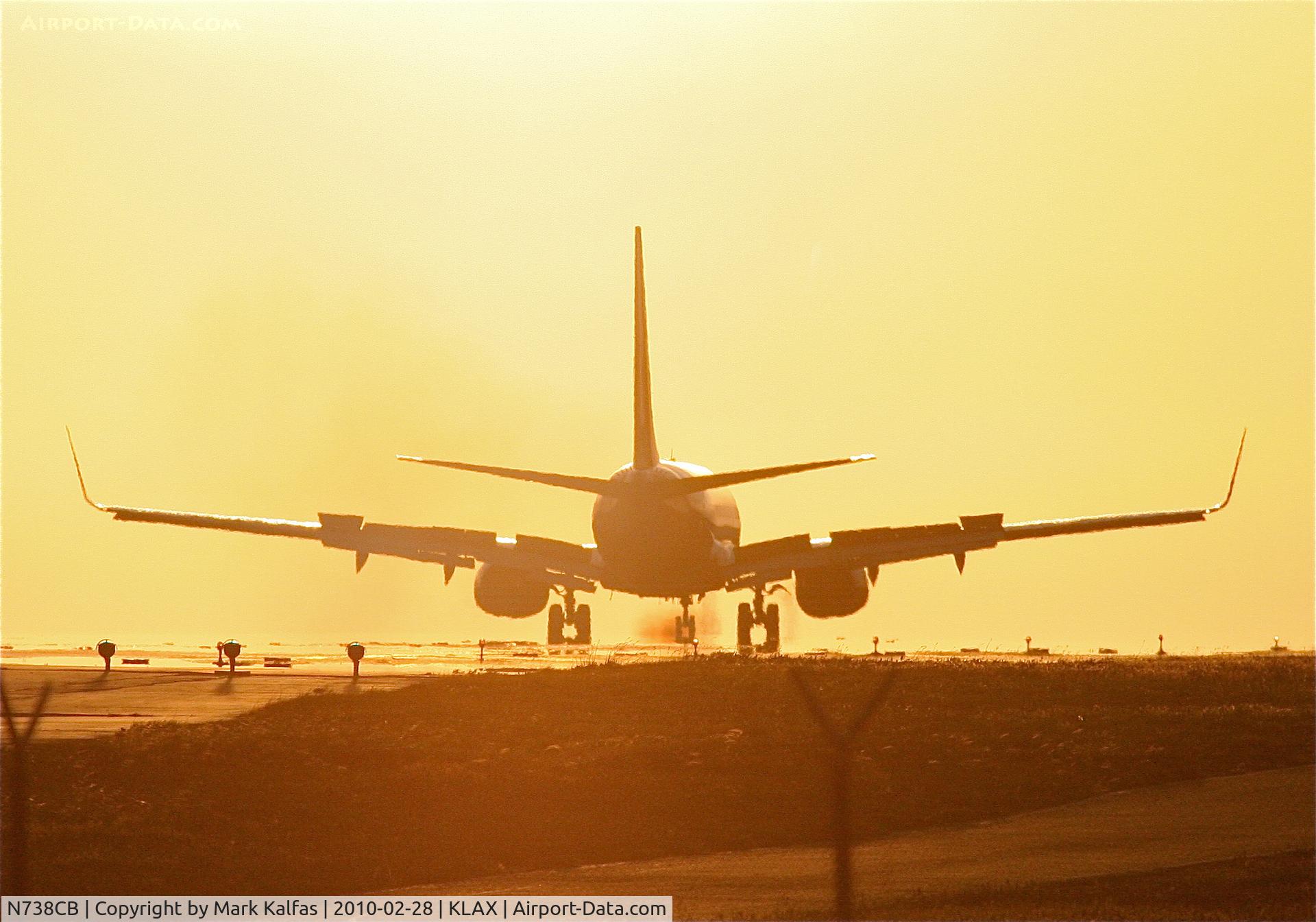 N738CB, 1999 Boeing 737-7H4 C/N 27870, Southwest Airlines Boeing 737-3H4, SWA1078 from KSMF, 24R approach KLAX.