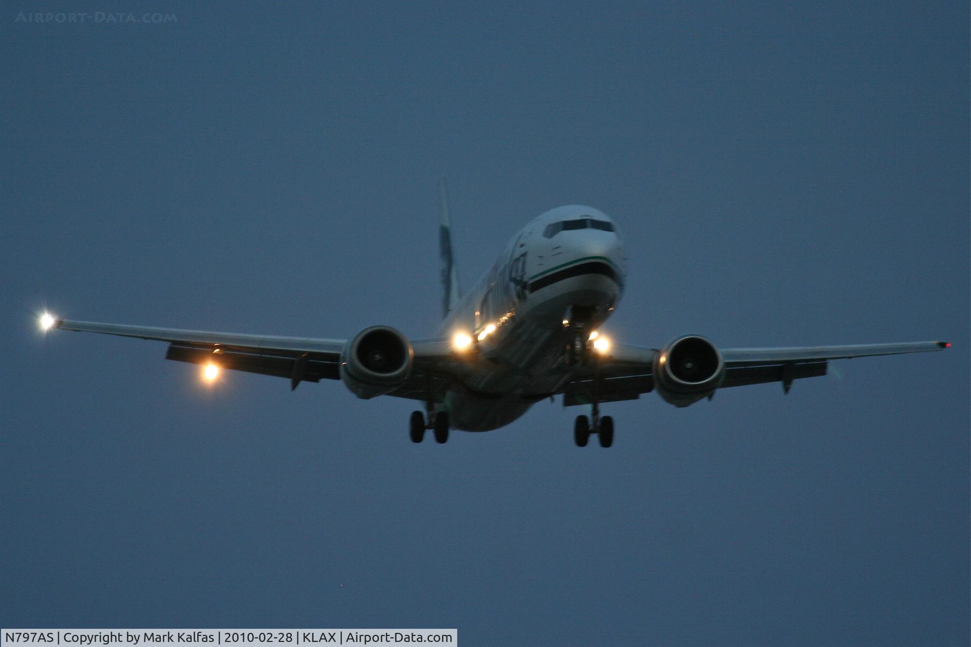 N797AS, 1998 Boeing 737-490 C/N 28892, Alaska Airlines Boeing 737-490, ASA211 arriving from MMMZ	(General Rafael Buelna Int'l) on 24R KLAX.