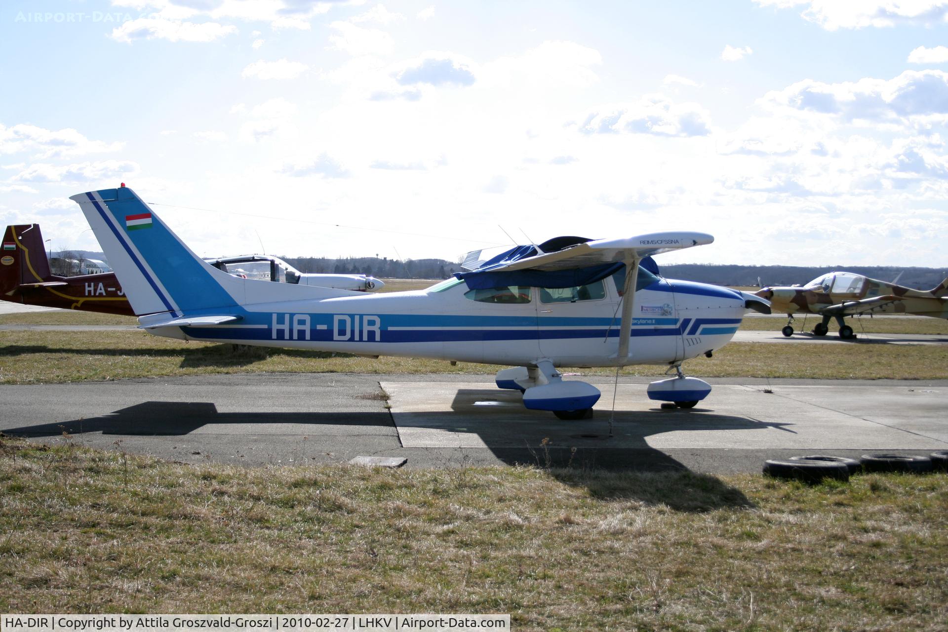 HA-DIR, 1977 Reims F182Q Skylane C/N F18200046, Hungary-Kaposújlak airport.