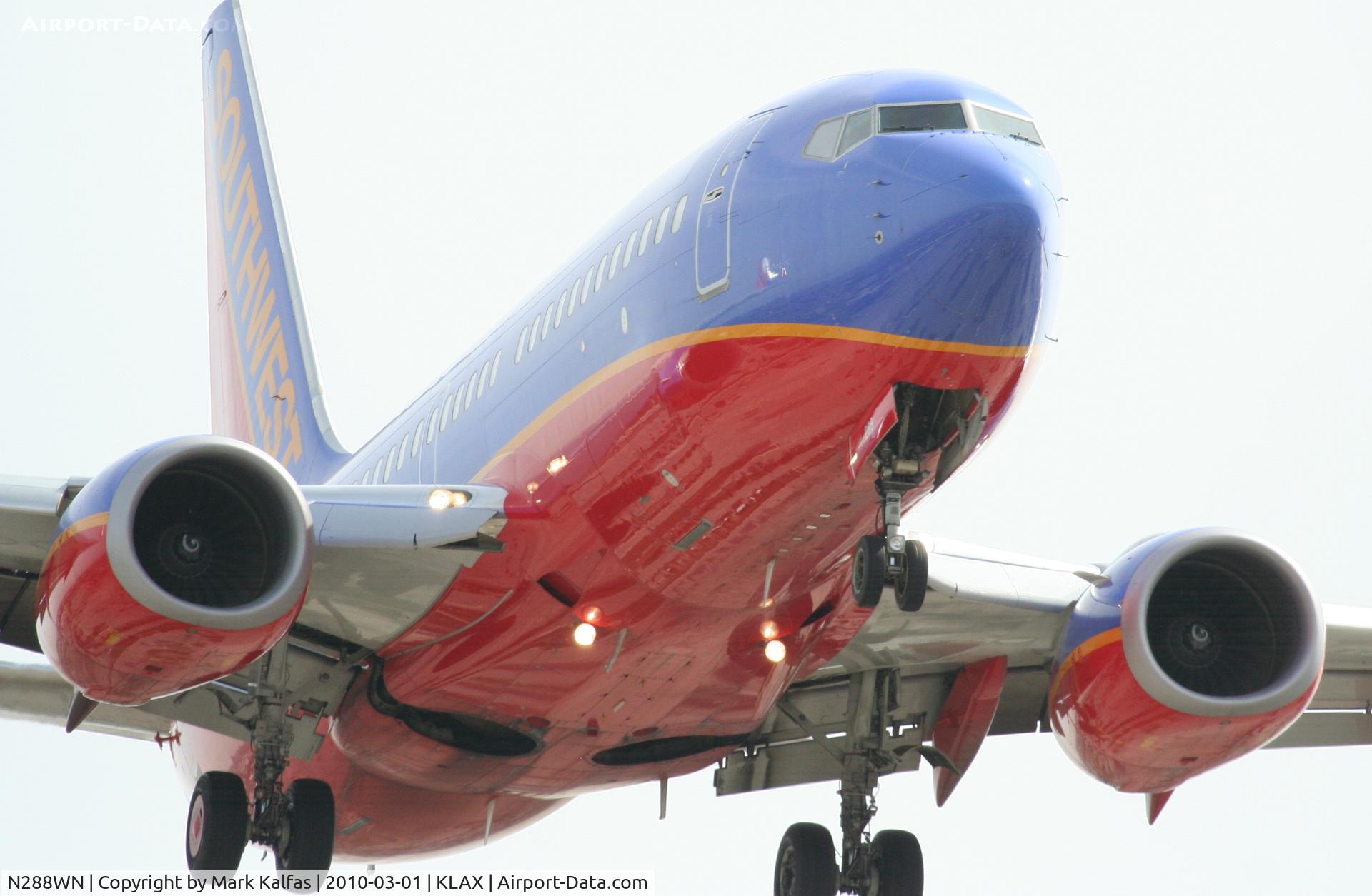 N288WN, 2007 Boeing 737-7H4 C/N 36611, Southwest Airlines Boeing 737-7H4, SWA3856 from KMDW, 24R approach KLAX.