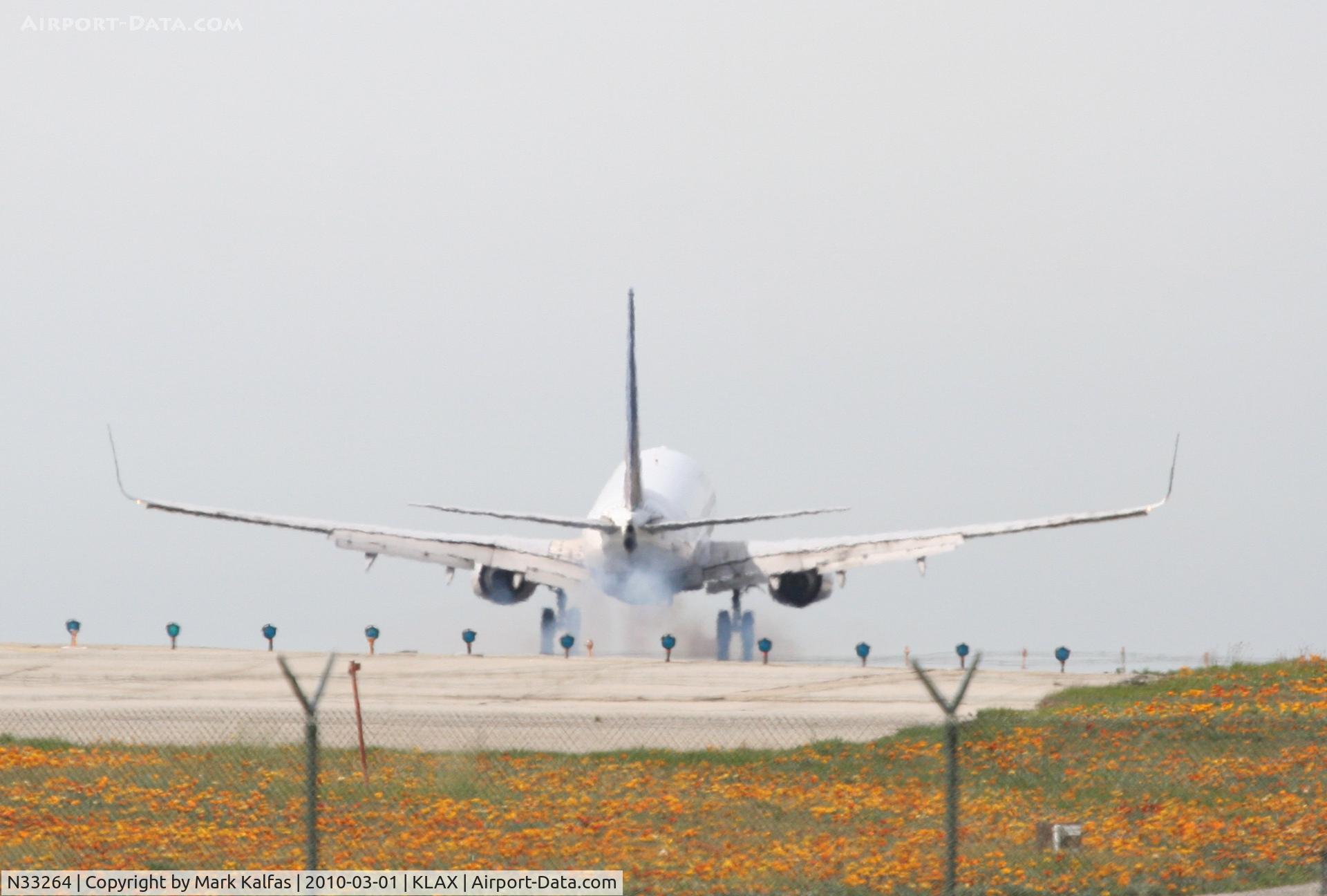 N33264, 2001 Boeing 737-824 C/N 31584, Continental Airlines Boeing 737-824, COA1402 arriving from KEWR 24R KLAX.