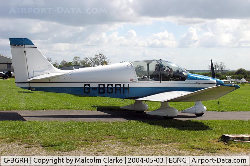 G-BGRH, 1979 Robin DR-400-108 Dauphin 2+2 C/N 1411, Robin DR-400-108 Dauphin 2+2. At Bagby's May Fly-in in 2004..