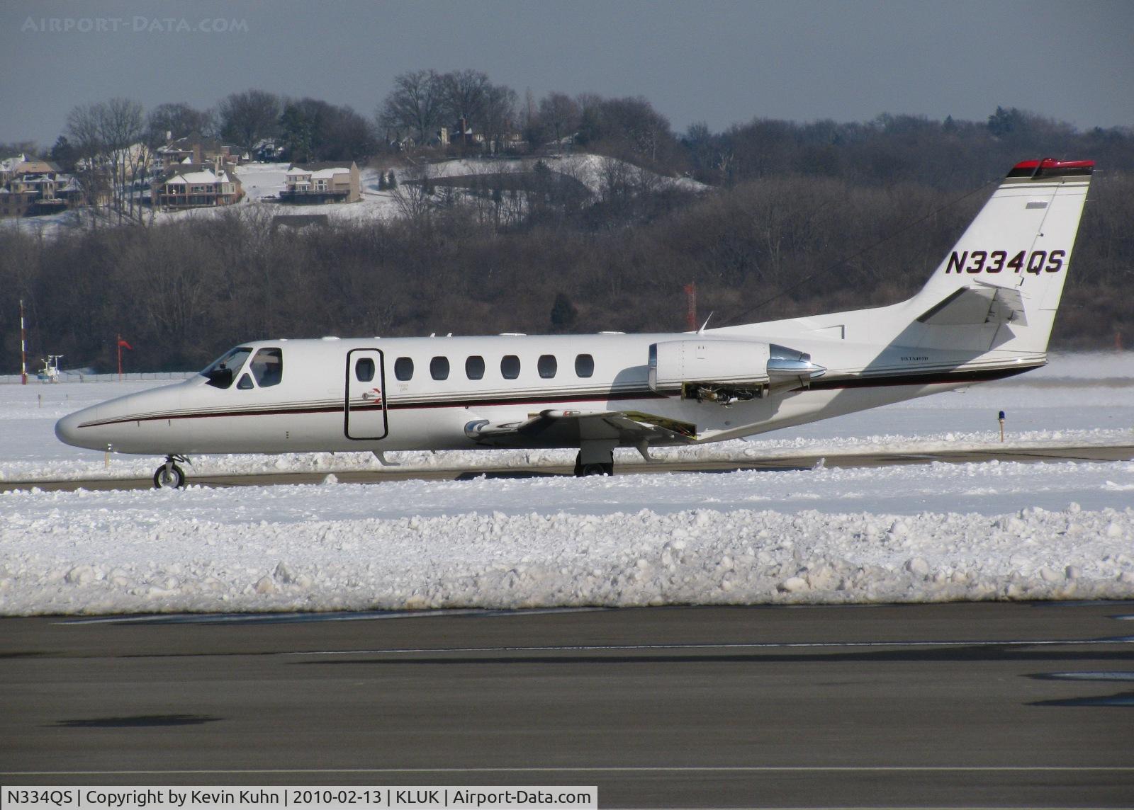N334QS, 1997 Cessna 560 Citation Ultra C/N 560-0434, Engine uncowled for a test run