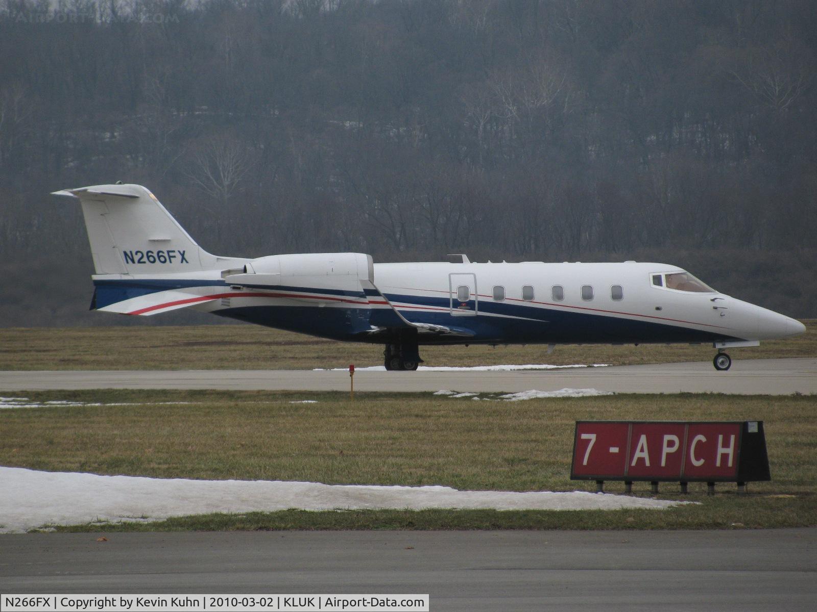 N266FX, 2008 Learjet 60 C/N 348, Flexjet 266 arriving from O'Hare