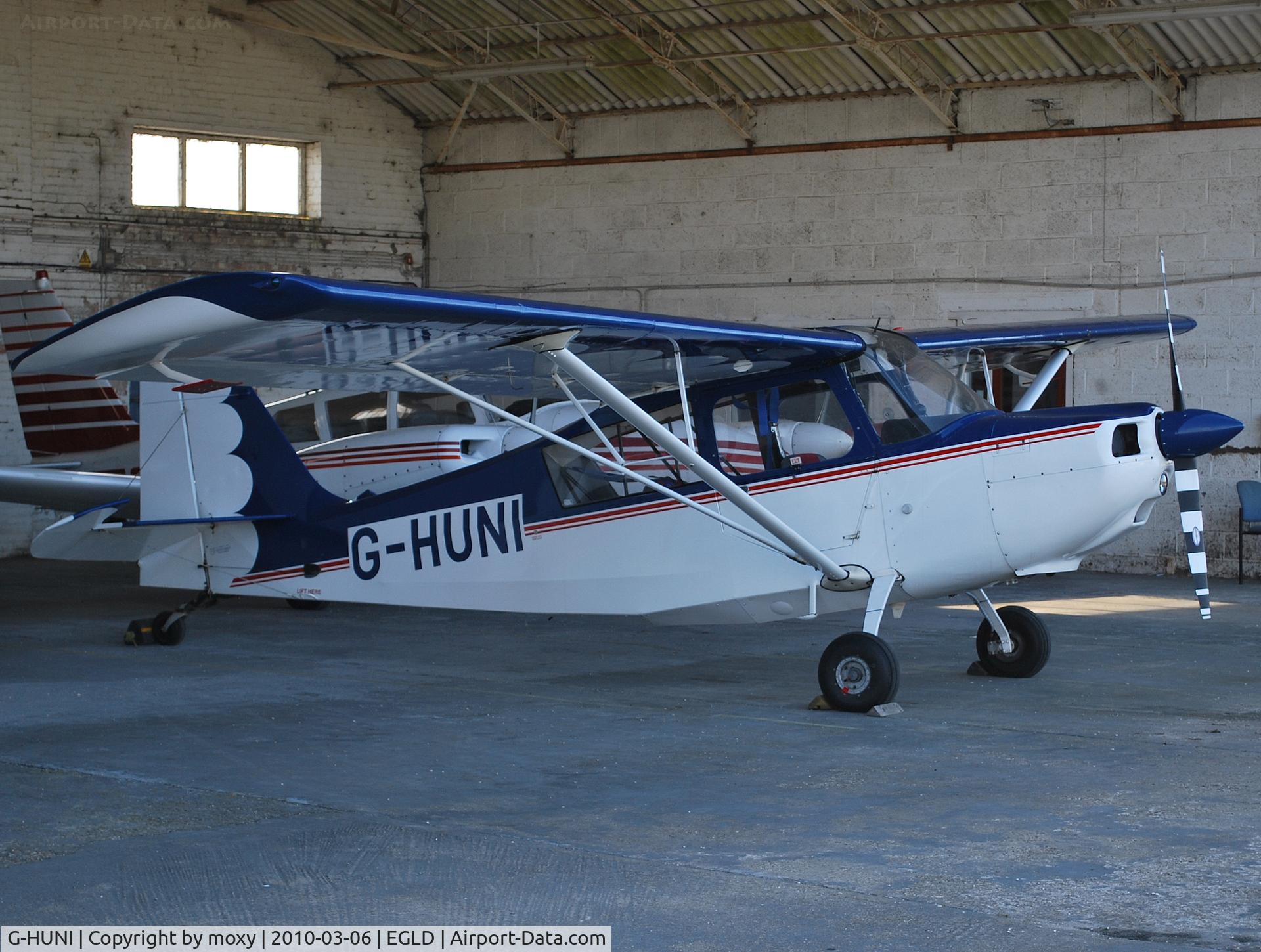 G-HUNI, 1973 Bellanca 7GCBC Citabria C/N 541-73, Bellanca 7GCBC hangared at Denham