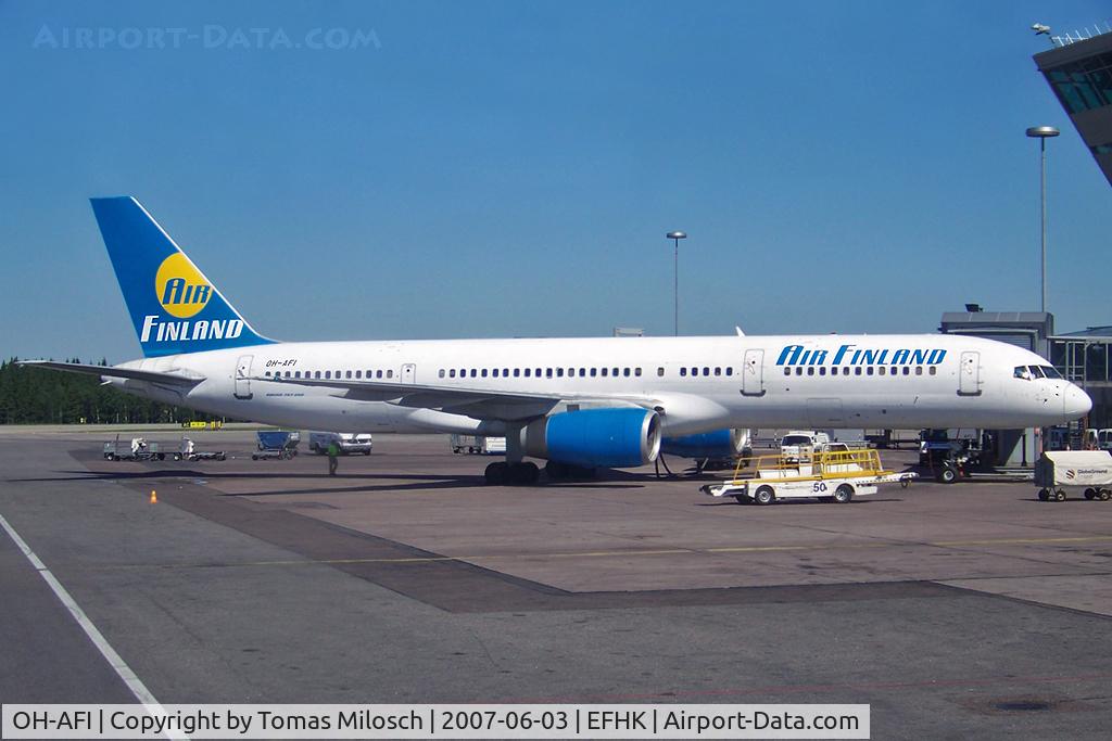 OH-AFI, 1996 Boeing 757-2K2 C/N 26330, 