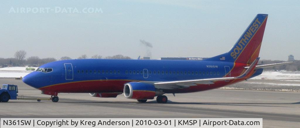 N361SW, 1992 Boeing 737-3H4 C/N 26572, At the HHH terminal.