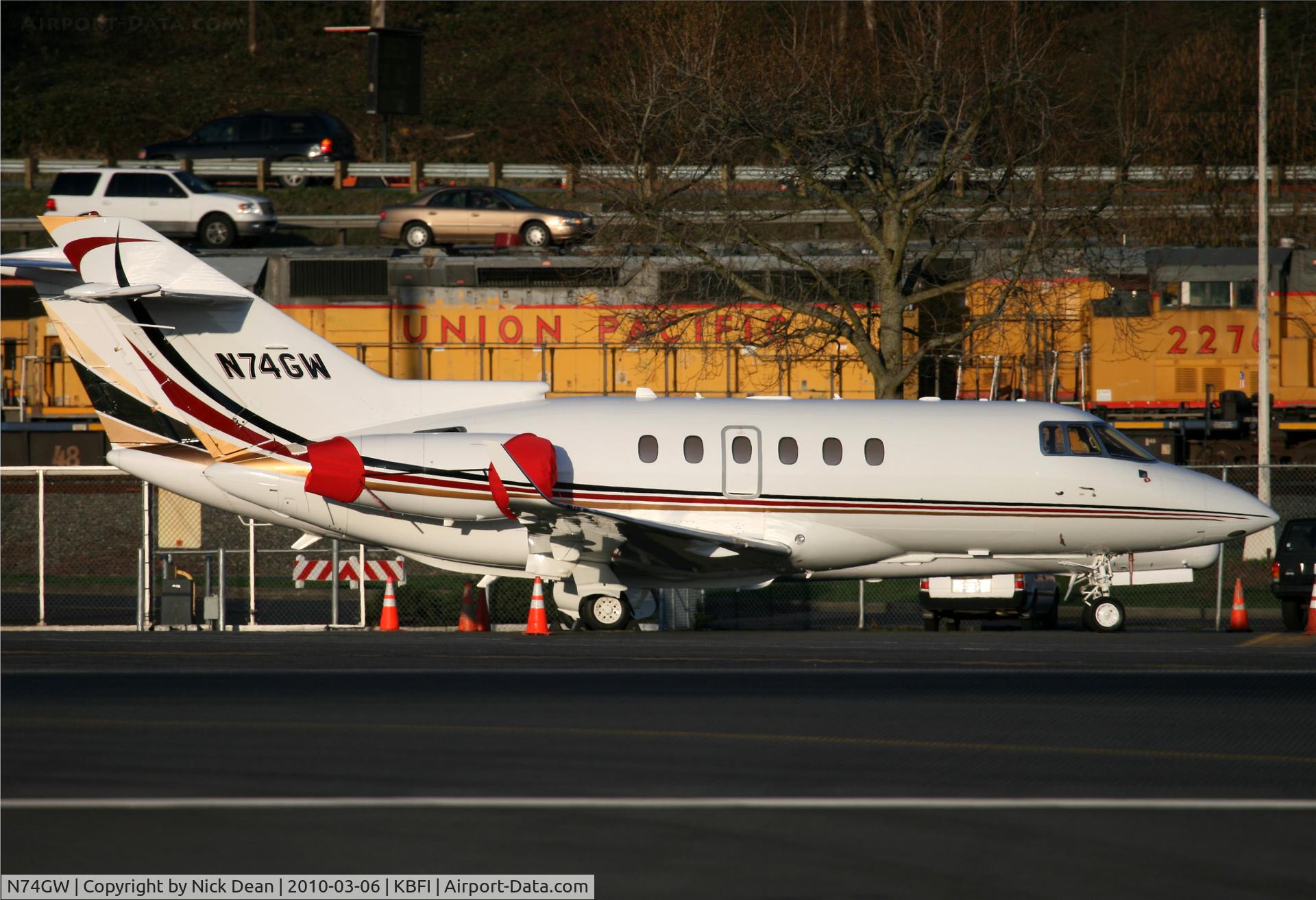 N74GW, 2005 Raytheon Hawker 800XP C/N 258706, KBFI