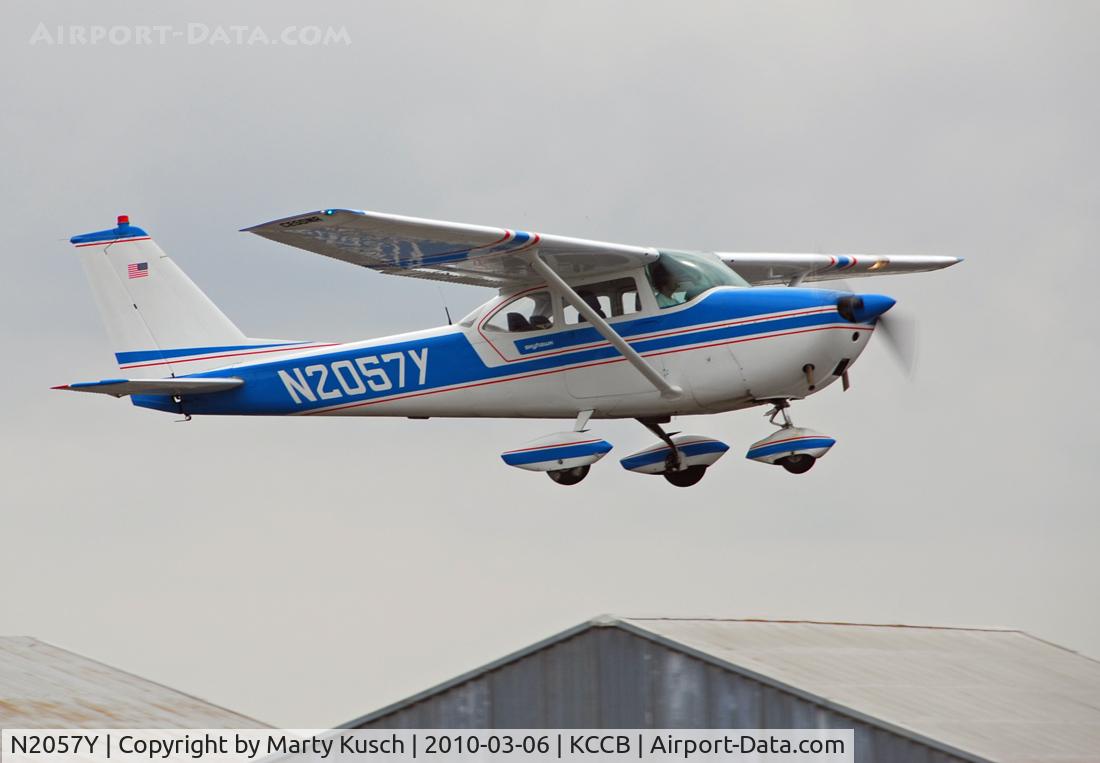 N2057Y, 1962 Cessna 172D C/N 17249557, Runway 24 departure