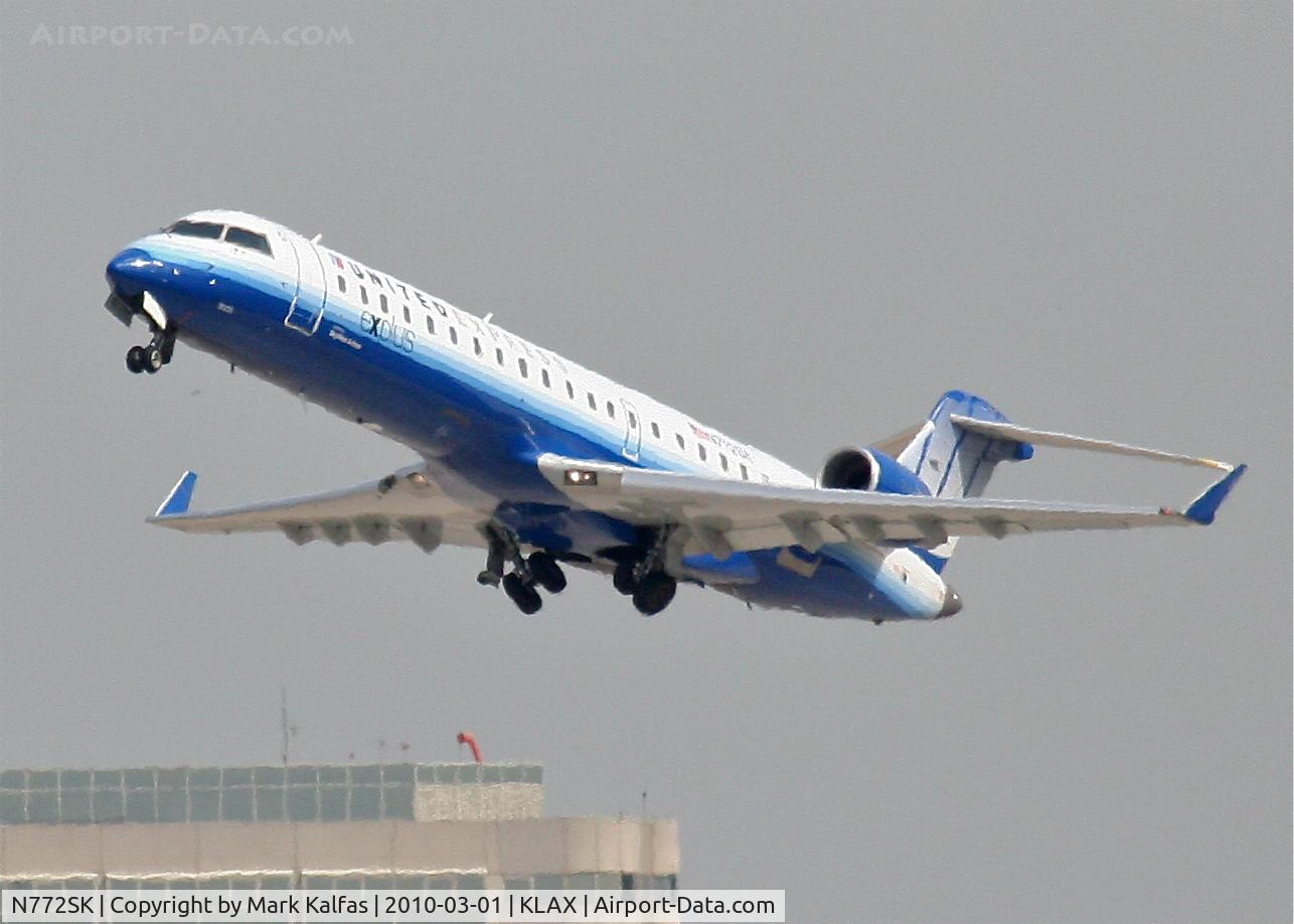 N772SK, 2005 Bombardier CRJ-702 (CL-600-2C10) Regional Jet C/N 10235, SkyWest Bombardier CL-600-2C10,  N772SK, SKW6118 departing 25R KLAX for KASE.