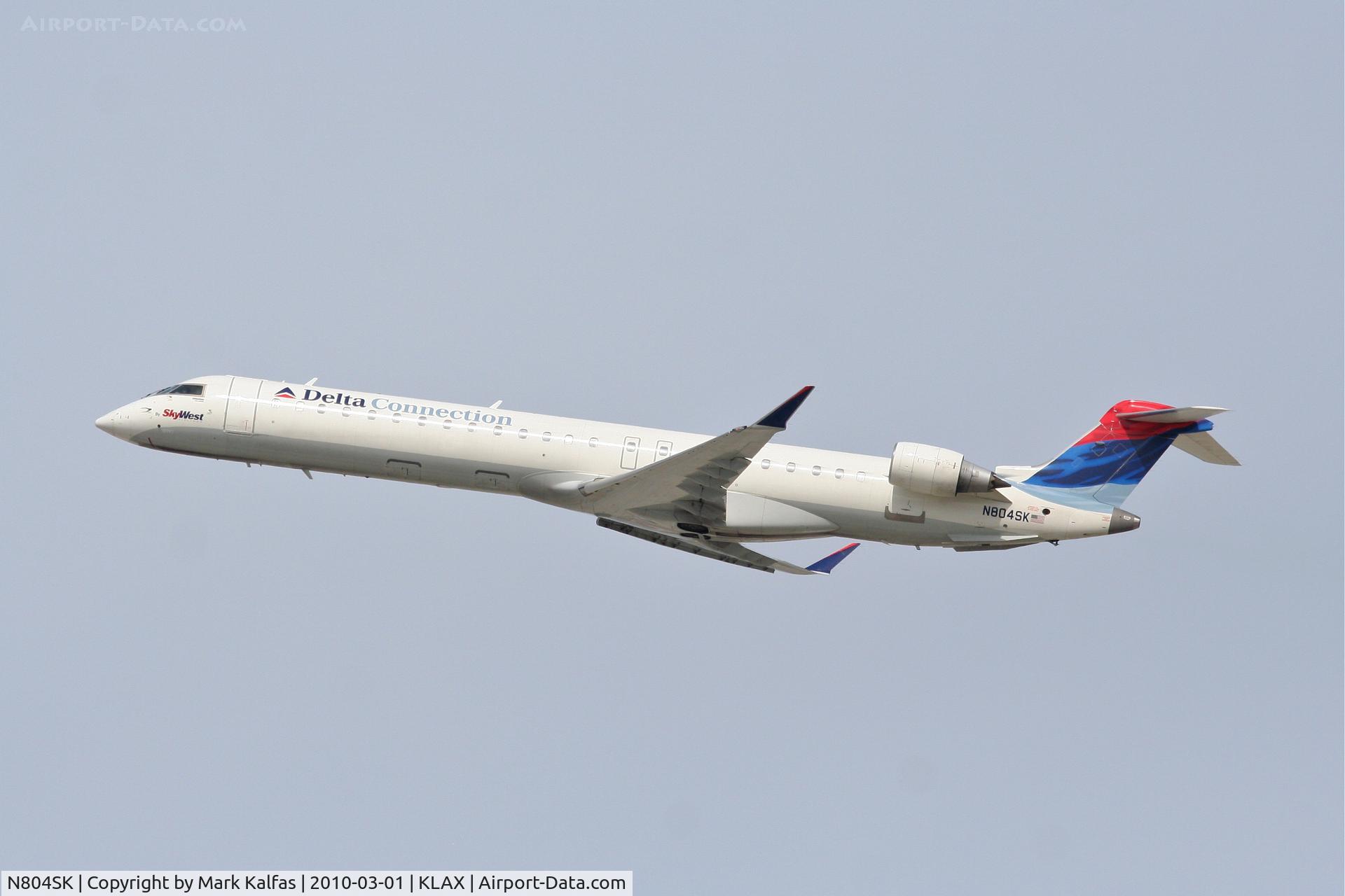 N804SK, 2006 Bombardier CRJ-900ER (CL-600-2D24) C/N 15067, SkyWest Bombardier CL-600-2C10, N804SK, SKW4457 departing 25R KLAX for KSLC.