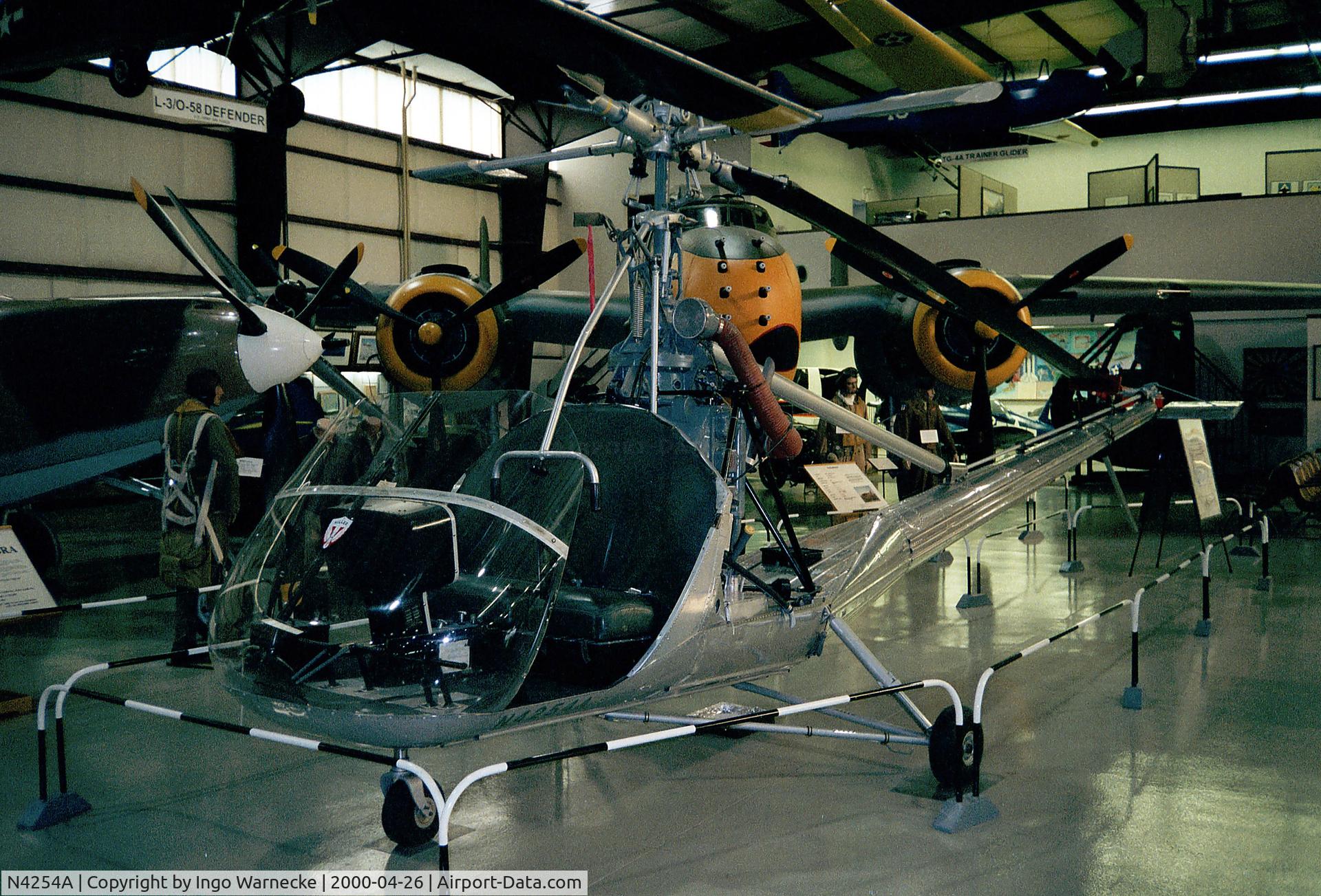 N4254A, 1950 Hiller UH-12A C/N 229, Hiller UH-12A at the Air Zoo, Kalamazoo MI