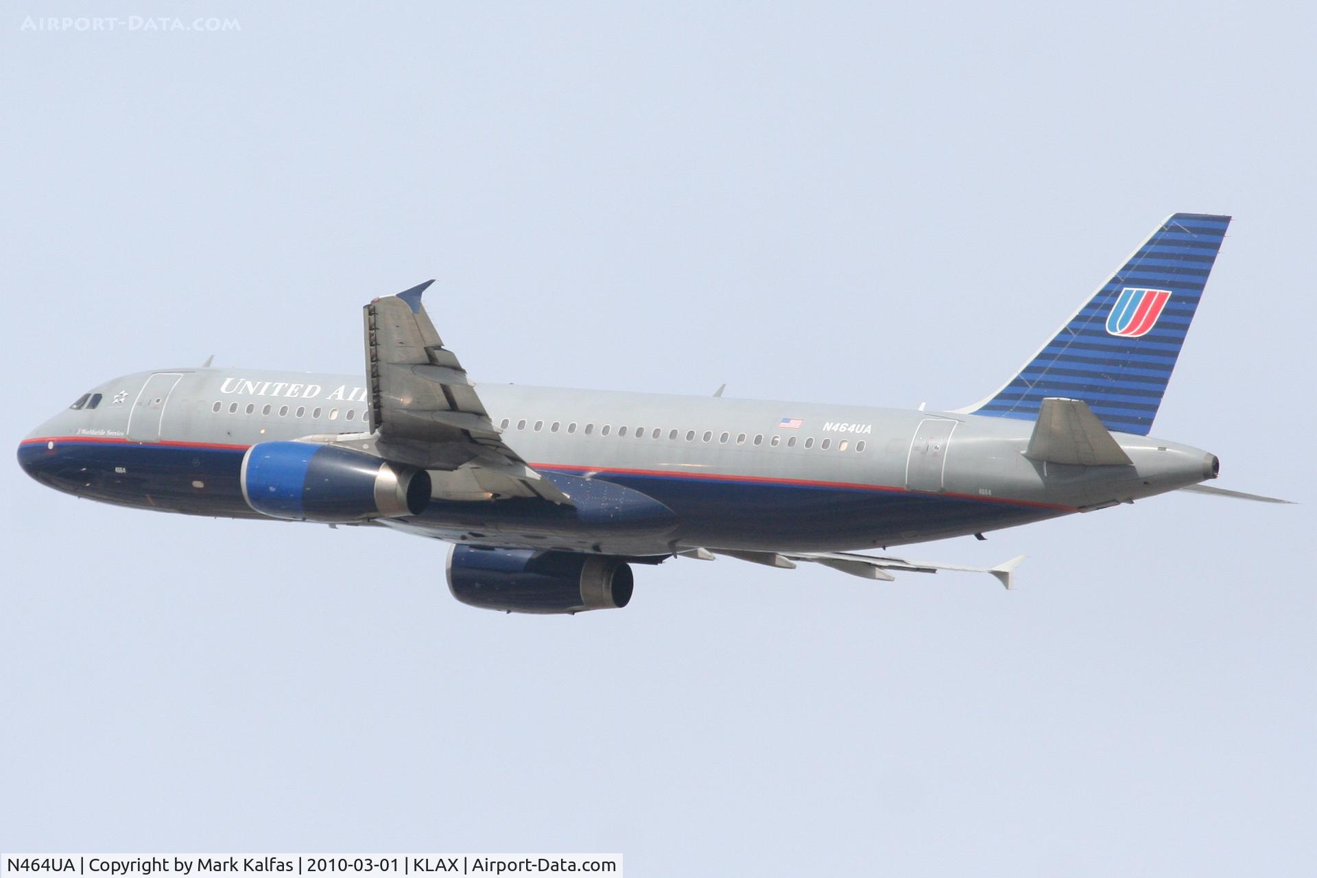 N464UA, 2000 Airbus A320-232 C/N 1290, United Airlines Airbus A320-232, N464UA, UAL942 to KORD 25R departure KLAX.