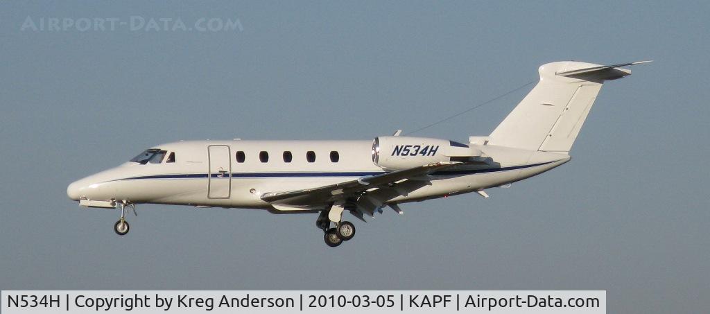 N534H, 1991 Cessna 650 C/N 650-0196, Arriving on runway 32