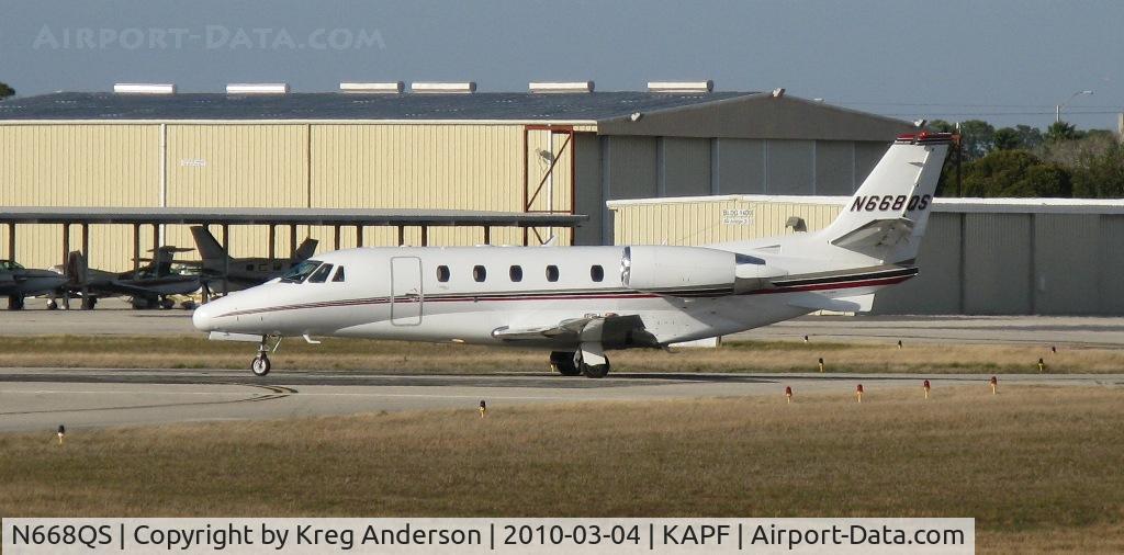 N668QS, 2002 Cessna 560XL Citation Excel C/N 560-5268, Departing runway 32