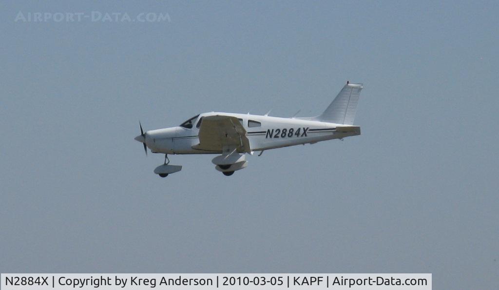 N2884X, 1979 Piper PA-28-161 Warrior II C/N 28-7916511, Arriving on runway 32