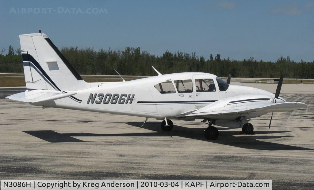 N3086H, 1977 Piper PA-23-250 Aztec F C/N 27-7754144, Gulf Coast Airways' Piper PA-23 Aztec at the Naples Air Terminal waiting the next flight to EYW.