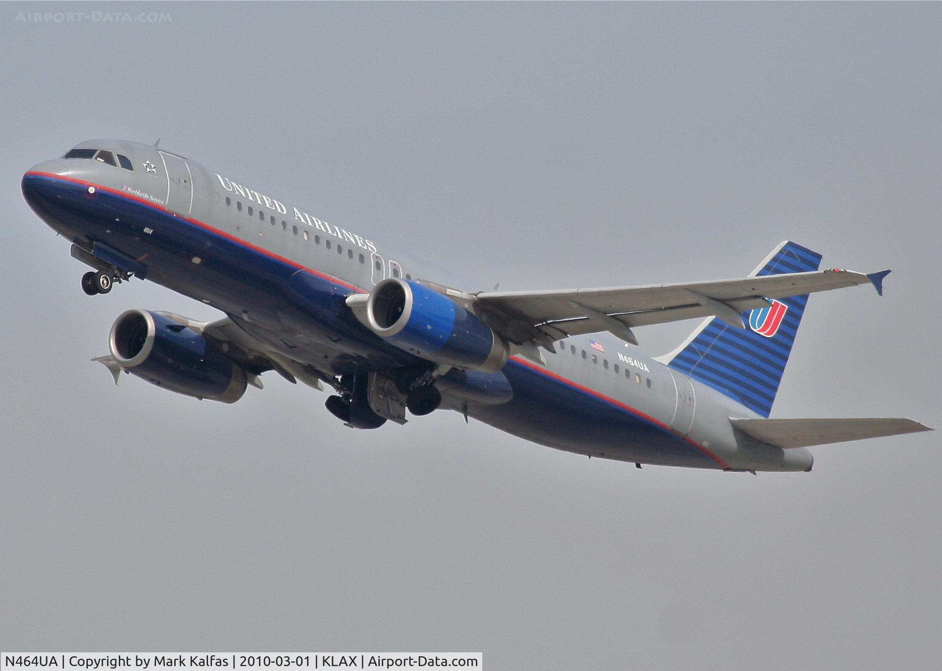 N464UA, 2000 Airbus A320-232 C/N 1290, United Airlines Airbus A320-232, N464UA, UAL942 to KORD 25R departure KLAX.