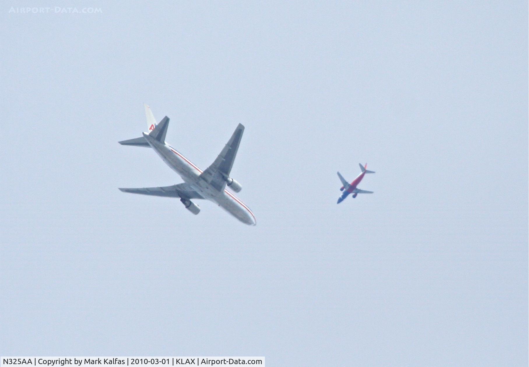 N325AA, 1986 Boeing 767-223 C/N 22326, American Airlines Boeing 767-223. AAL40 to KJFK on the LOOP4 departure KLAX with a Southwest 737 