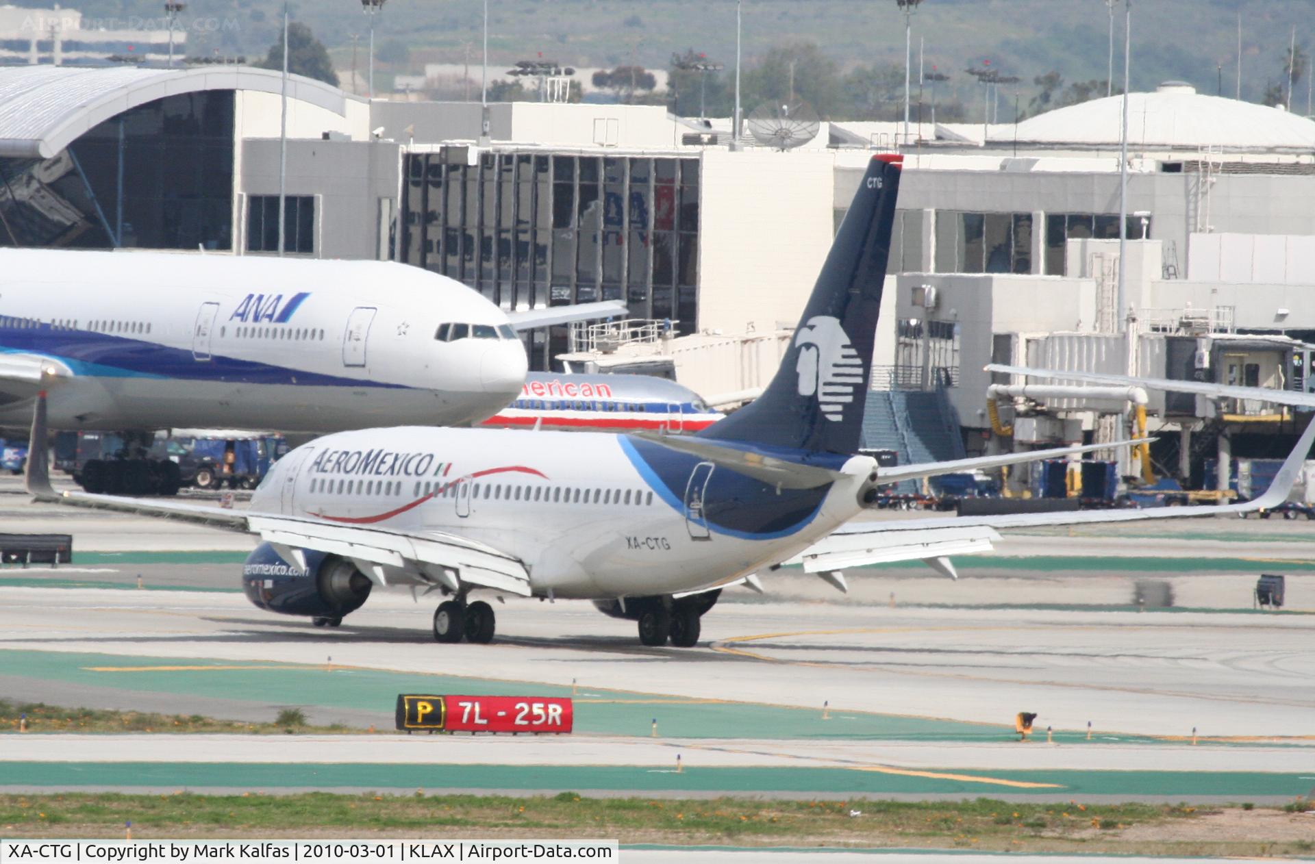 XA-CTG, 2007 Boeing 737-752 C/N 35123, Aero Mexico Boeing 737-752, XA-CTG. AMX19 arriving from MMMX on taxiway Papa KLAX.