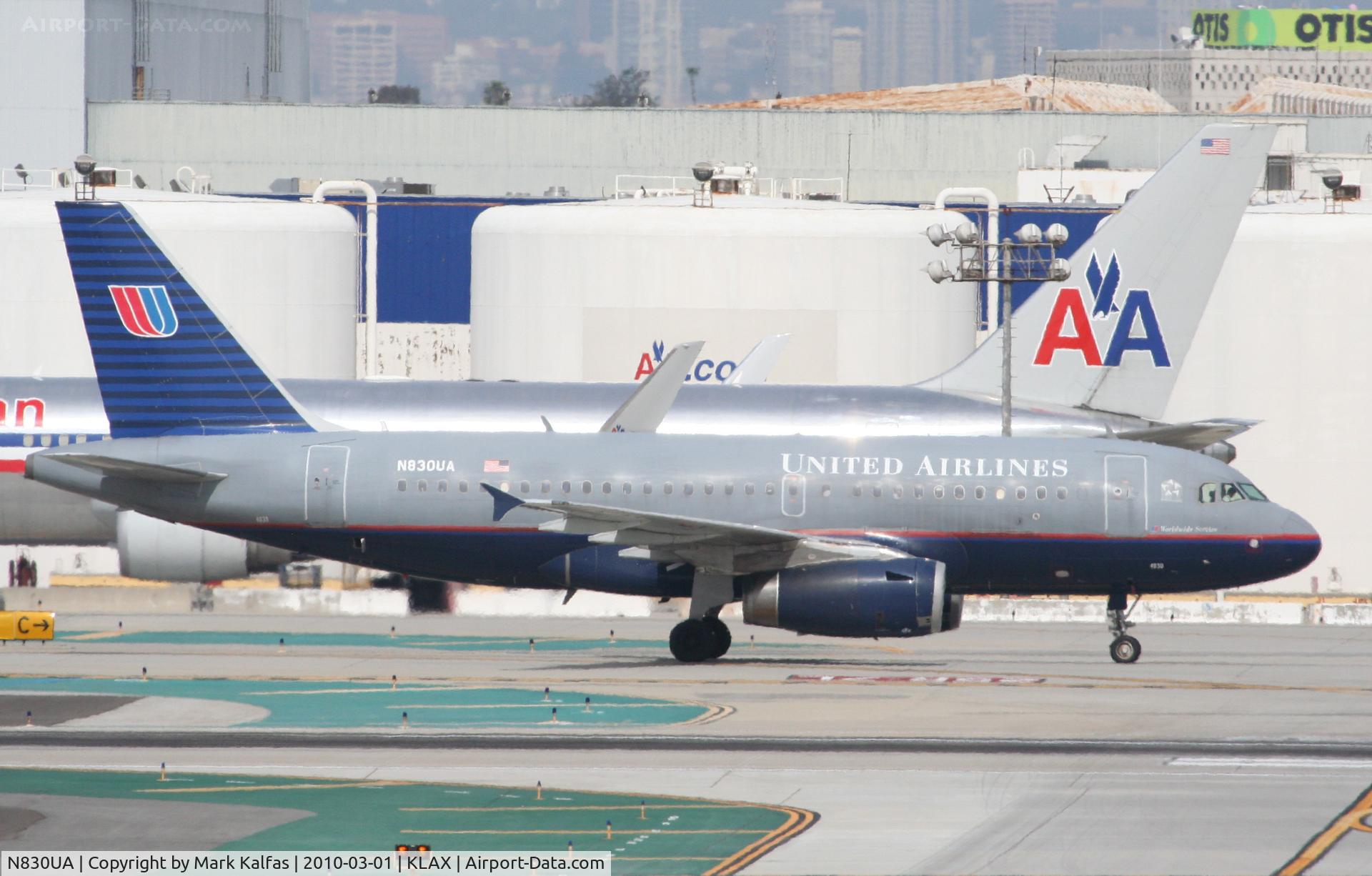N830UA, 2000 Airbus A319-131 C/N 1243, United Airlines Airbus A319-131, N830UA, UAL858 arriving from KSFO on taxiway Charlie KLAX.