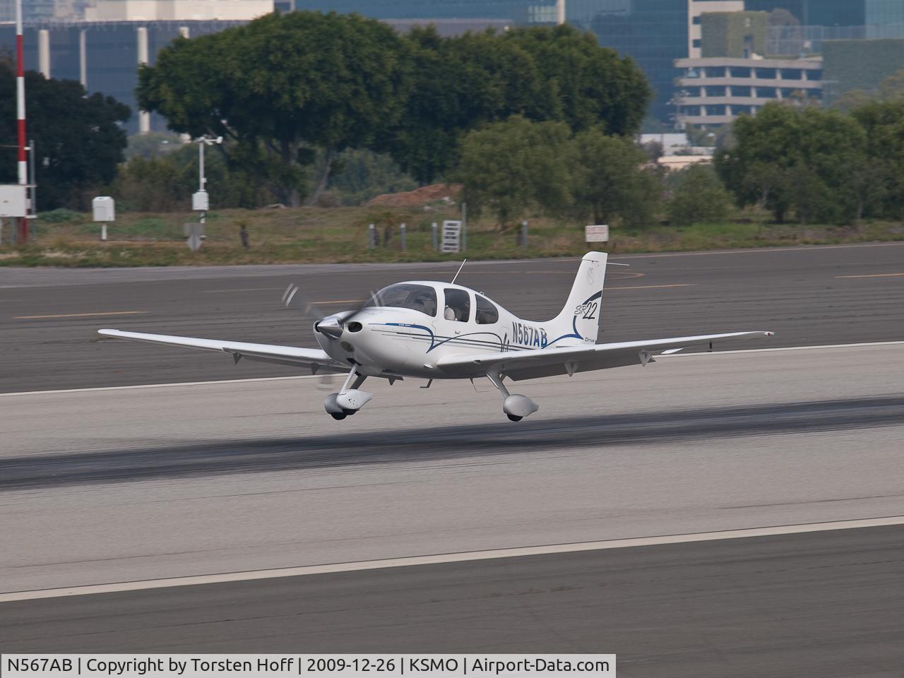 N567AB, 2001 Cirrus SR22 C/N 0030, N567AB arriving on RWY 21