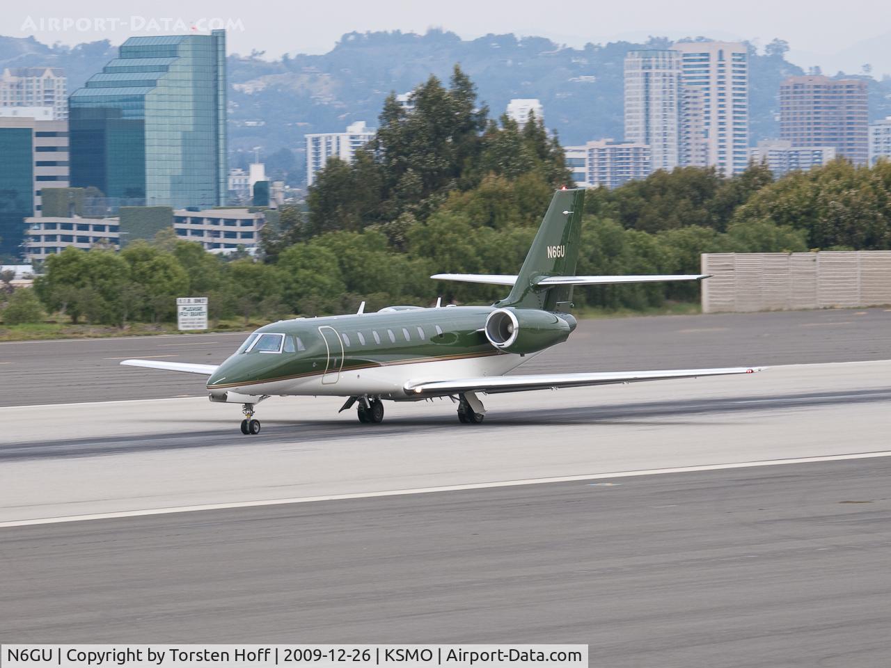 N6GU, 2009 Cessna 680 Citation Sovereign C/N 680-0268, N6GU departing from RWY 21