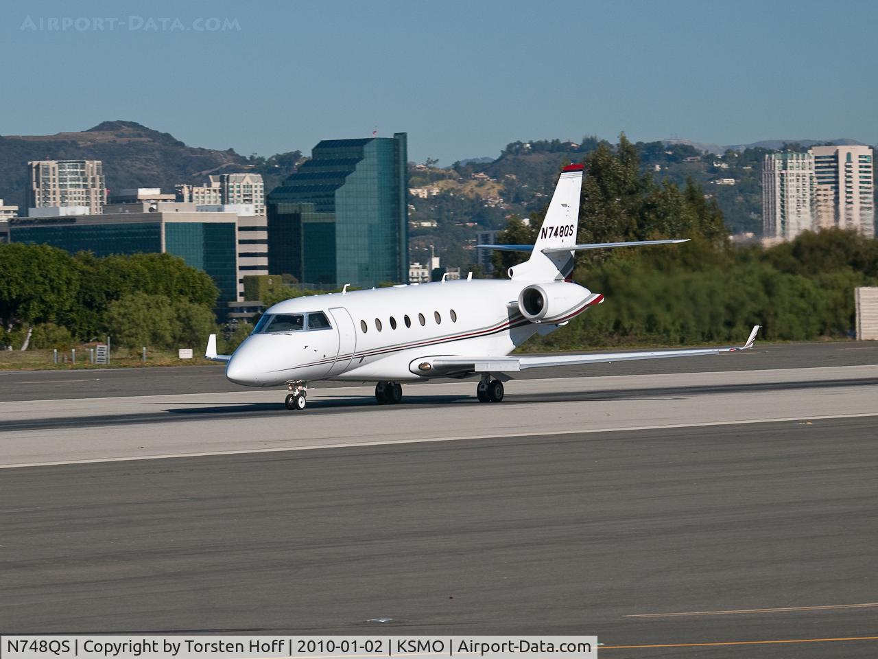 N748QS, 2006 Israel Aircraft Industries Gulfstream 200 C/N 157, N748QS departing from RWY 21