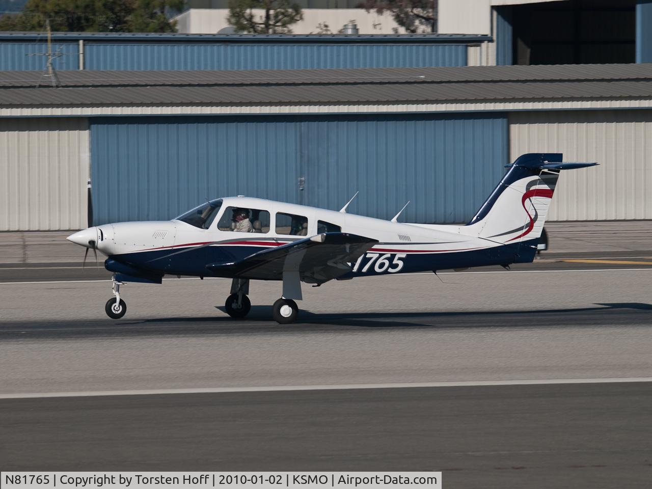 N81765, 1982 Piper PA-28RT-201T Arrow IV C/N 28R-8231039, N81765 arriving on RWY 21