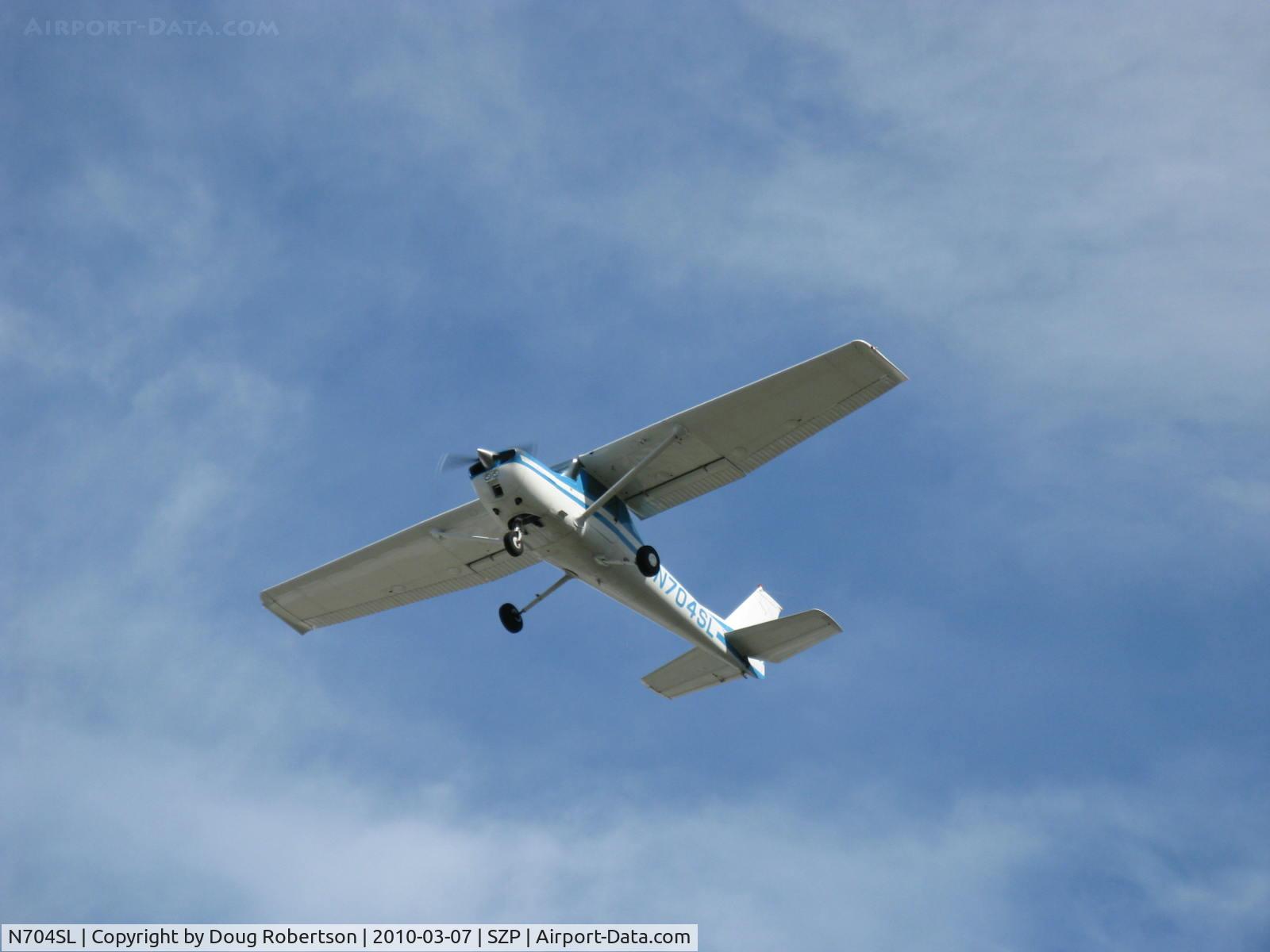 N704SL, 1976 Cessna 150M C/N 15078837, 1976 Cessna 150M, Continental O-200 100 Hp, takeoff climb Rwy 22