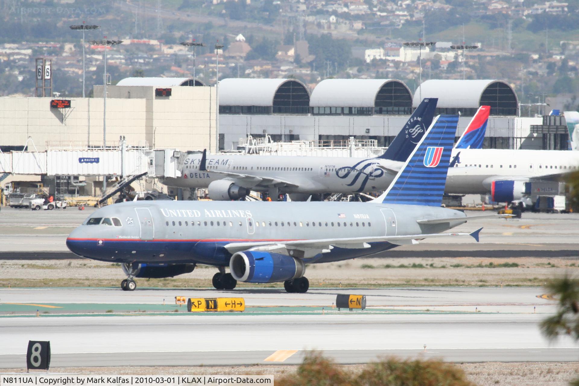 N811UA, 1998 Airbus A319-131 C/N 847, United Airlines Airbus A319-131, N811UA, UAL306 to KBWI on taxiway Hotel after having to return to KLAX due to a mechanical issue.