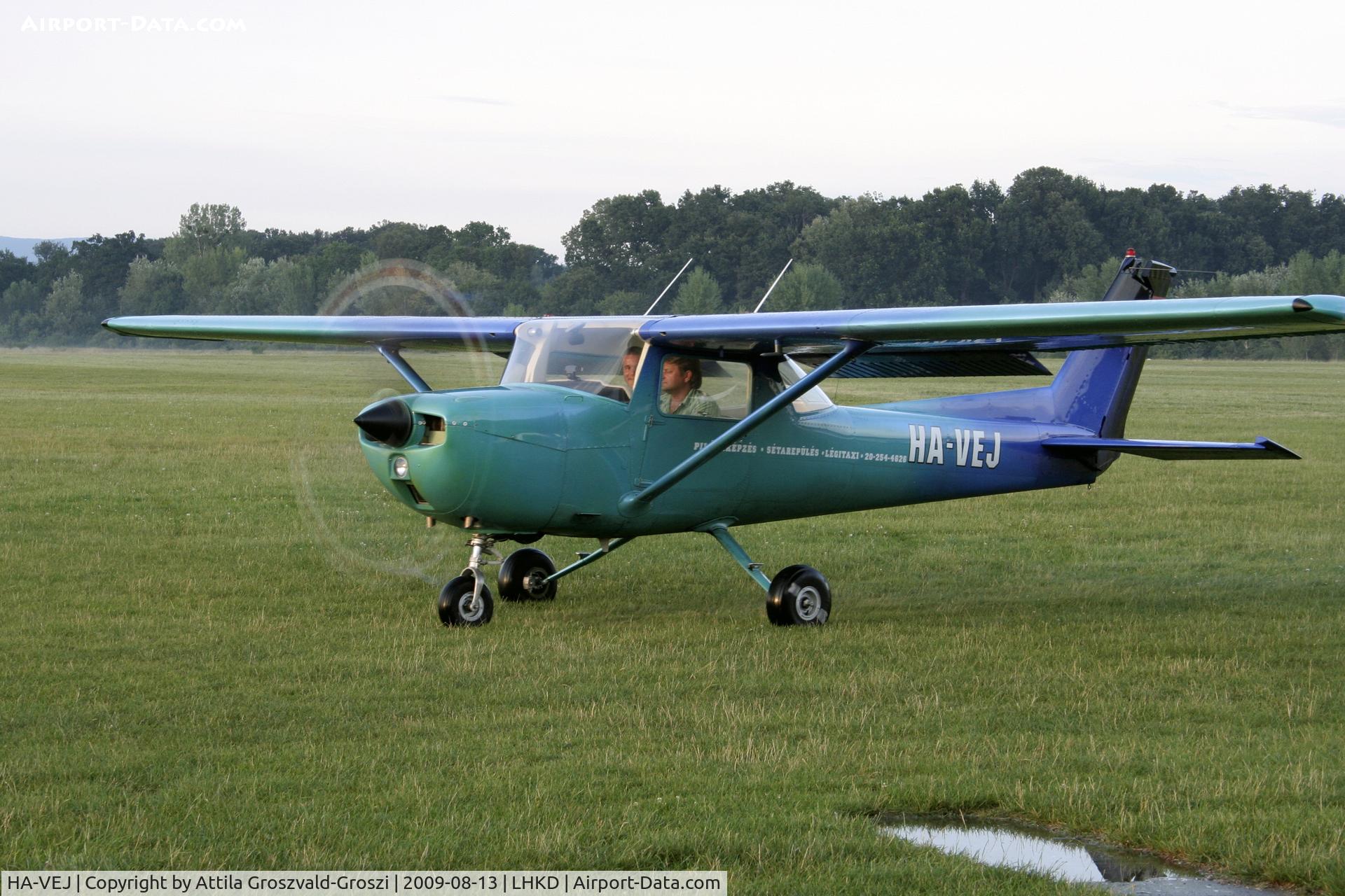 HA-VEJ, 1973 Reims FRA150L Aerobat C/N FRA1500186, Kecskéd Airfield - Start