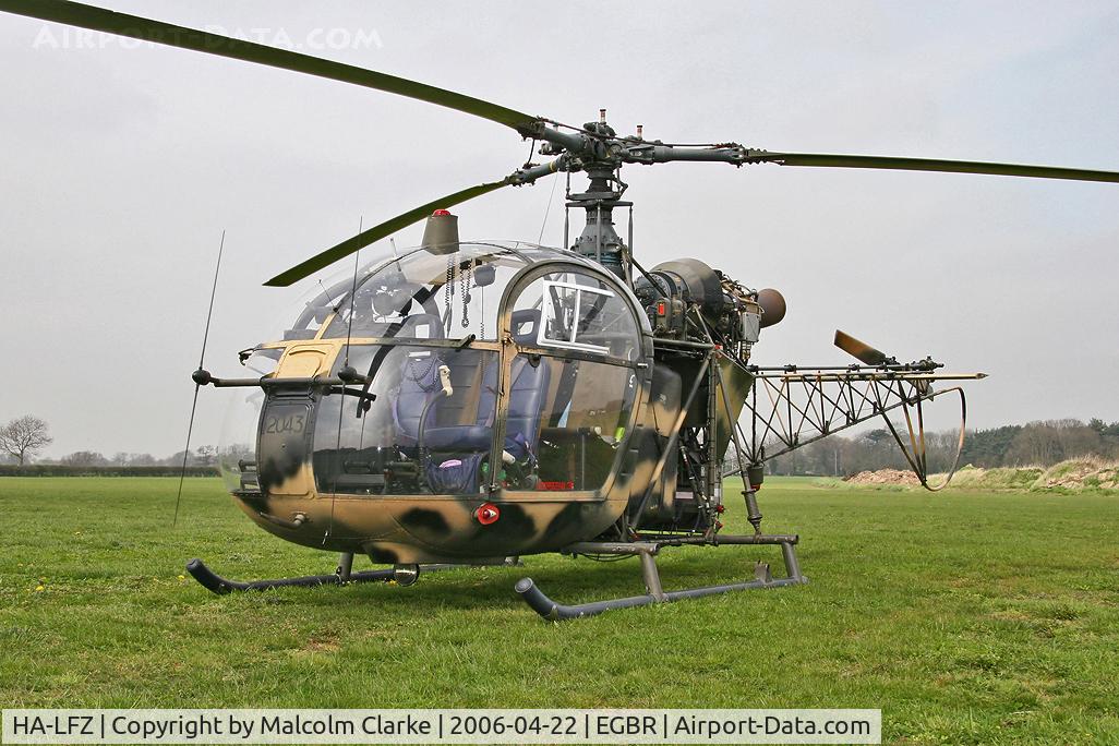 HA-LFZ, 1968 Sud SA-318C Alouette II C/N 2043/M380, Sud SA-318C Alouette II at Breighton Airfield in 2006.