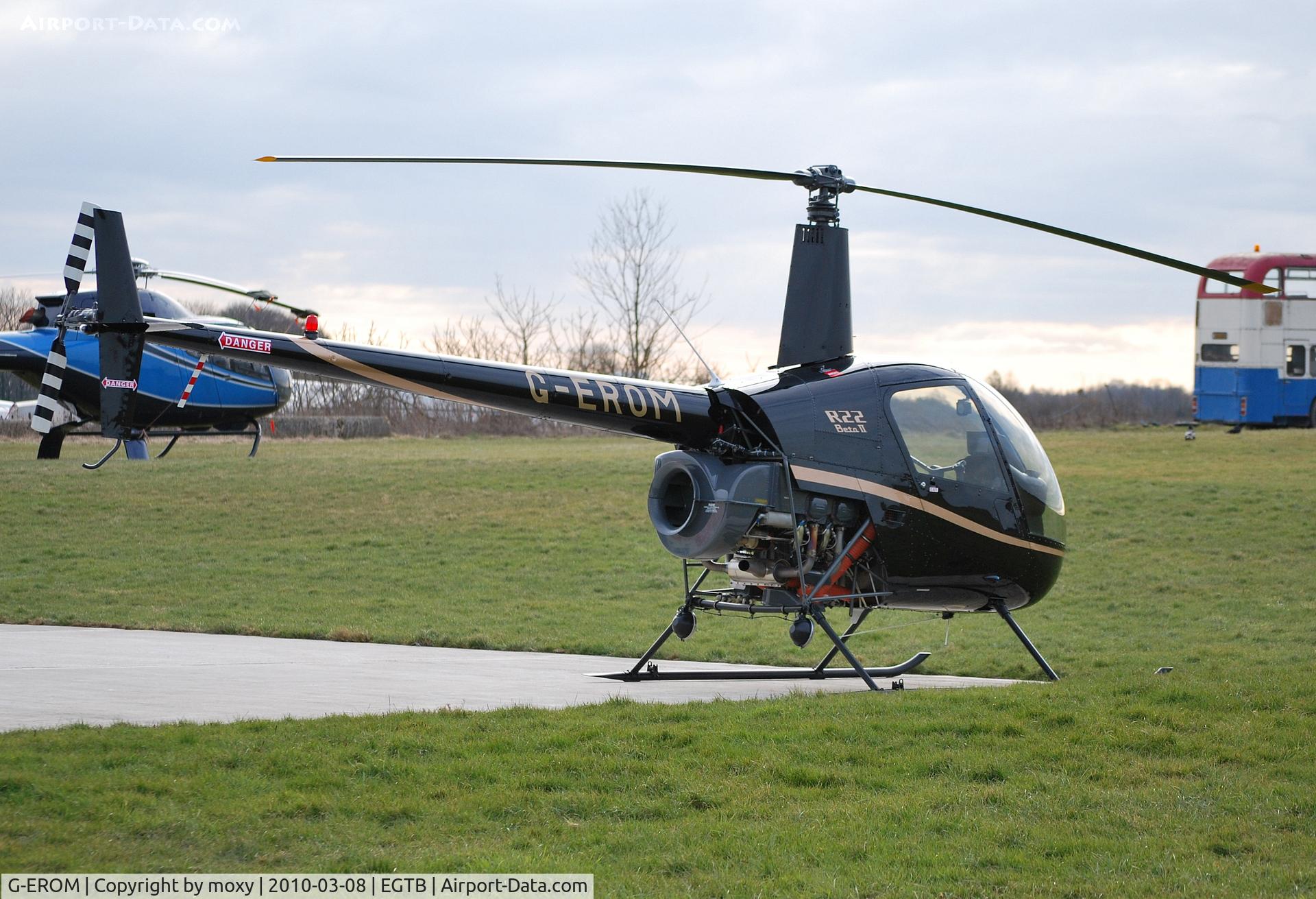 G-EROM, 2002 Robinson R22 Beta C/N 3383, Robinson R22 Beta