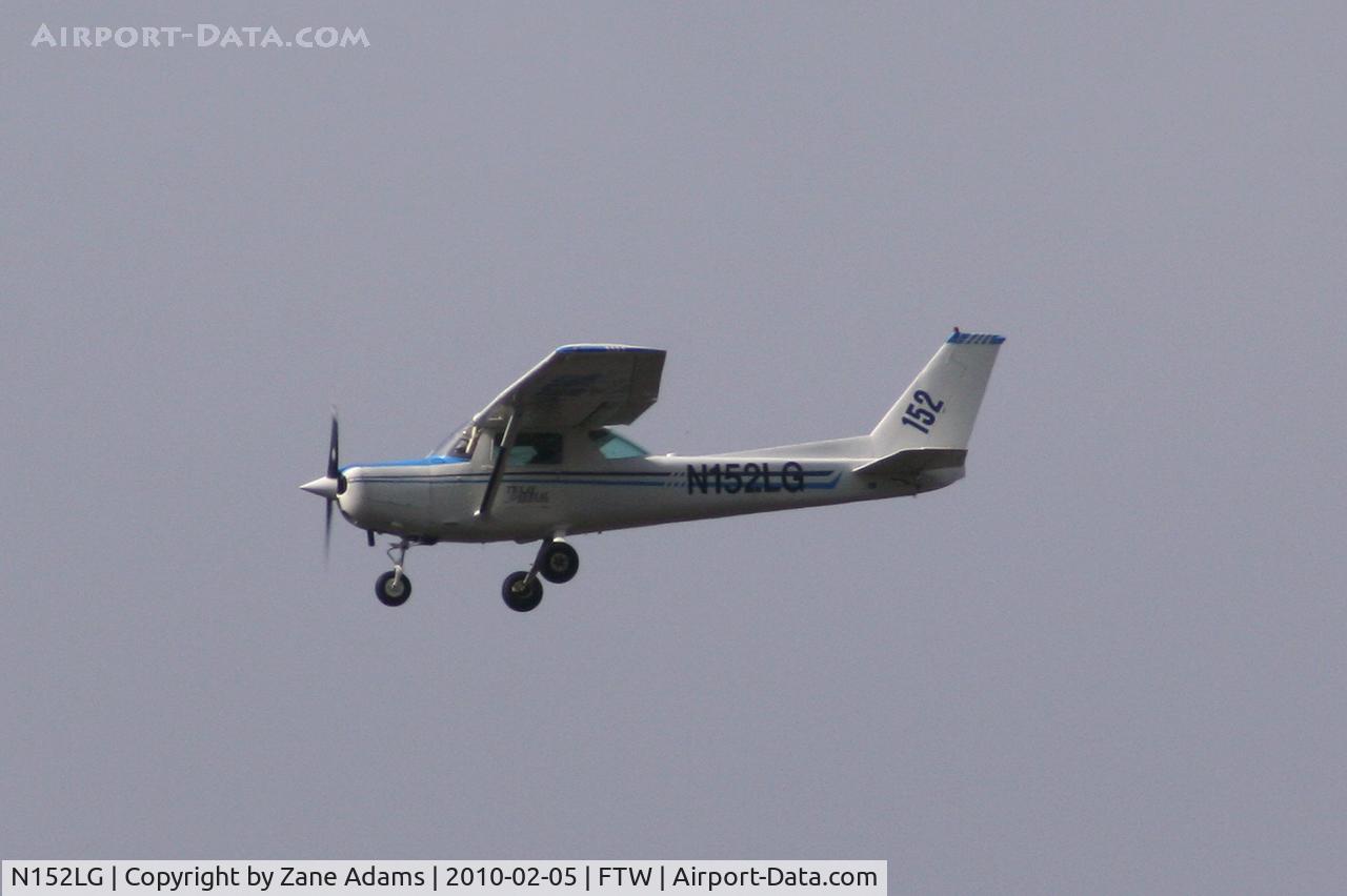 N152LG, 1978 Cessna 152 C/N 15282249, At Fort Worth Meacham Field