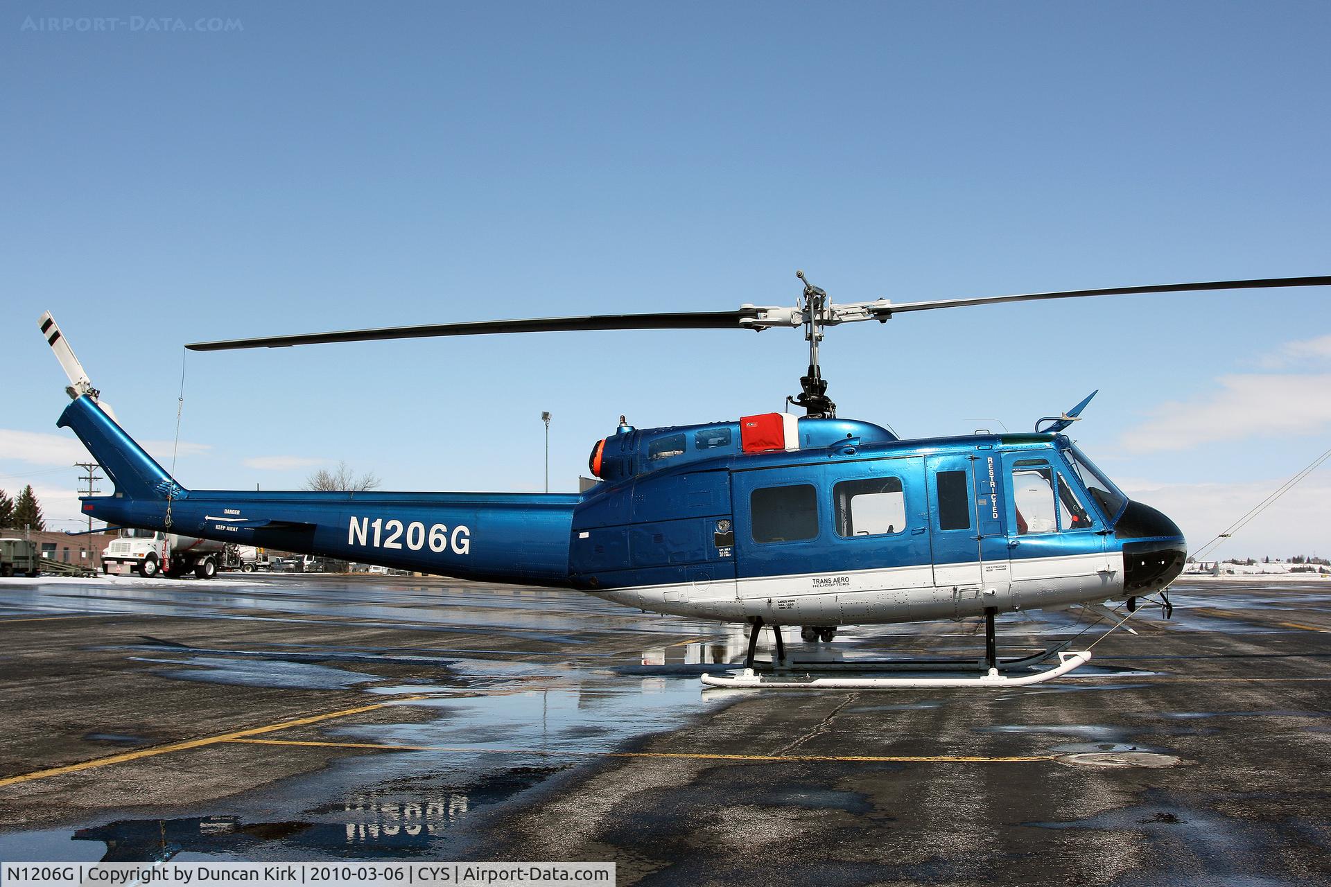N1206G, 1966 Bell UH-1H Iroquois C/N 5269 (66-0786), This Huey wears small Trans Aero titles
