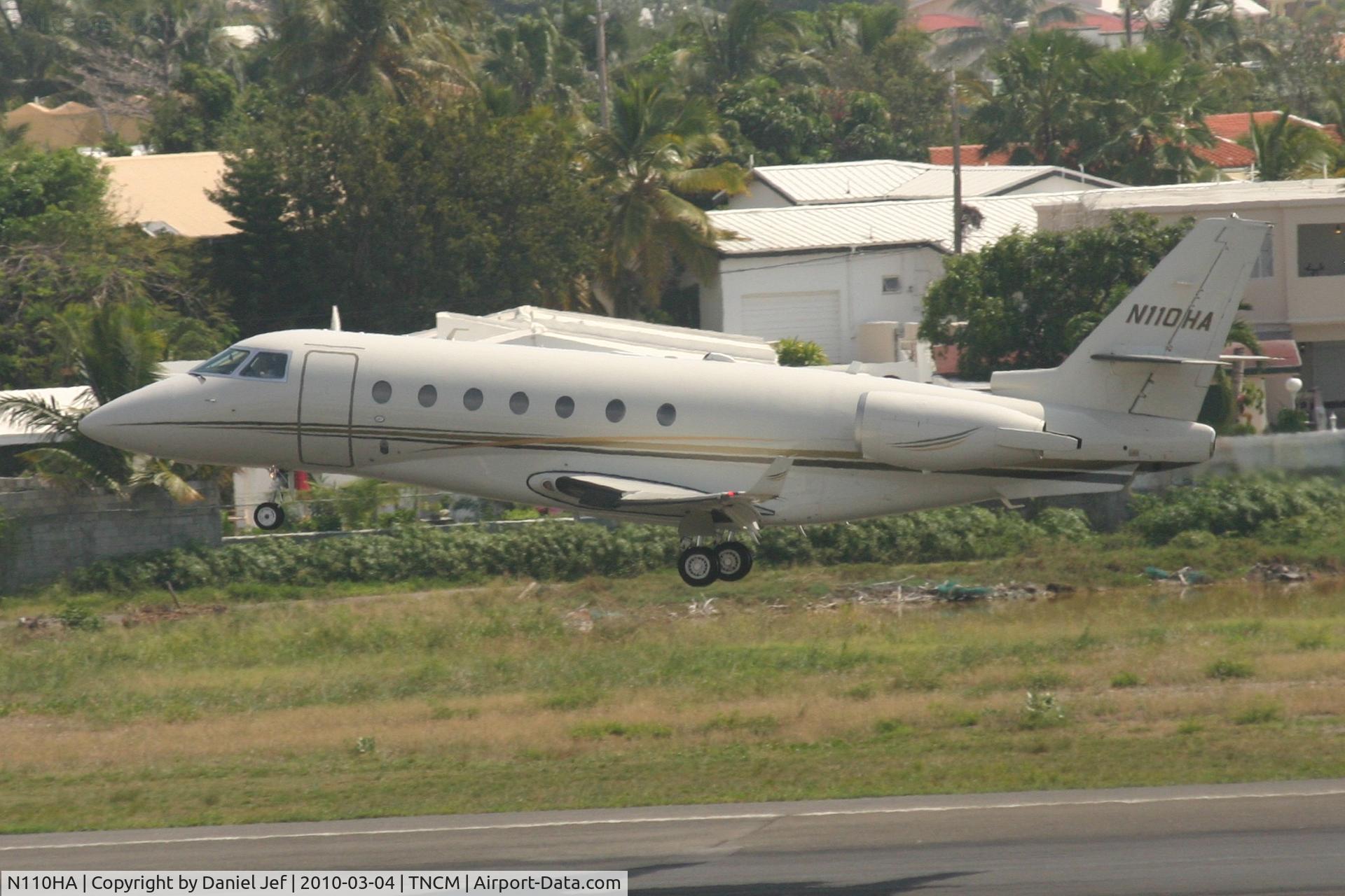 N110HA, 2001 Israel Aircraft Industries Gulfstream 200 C/N 035, N110HA landing at TNCM