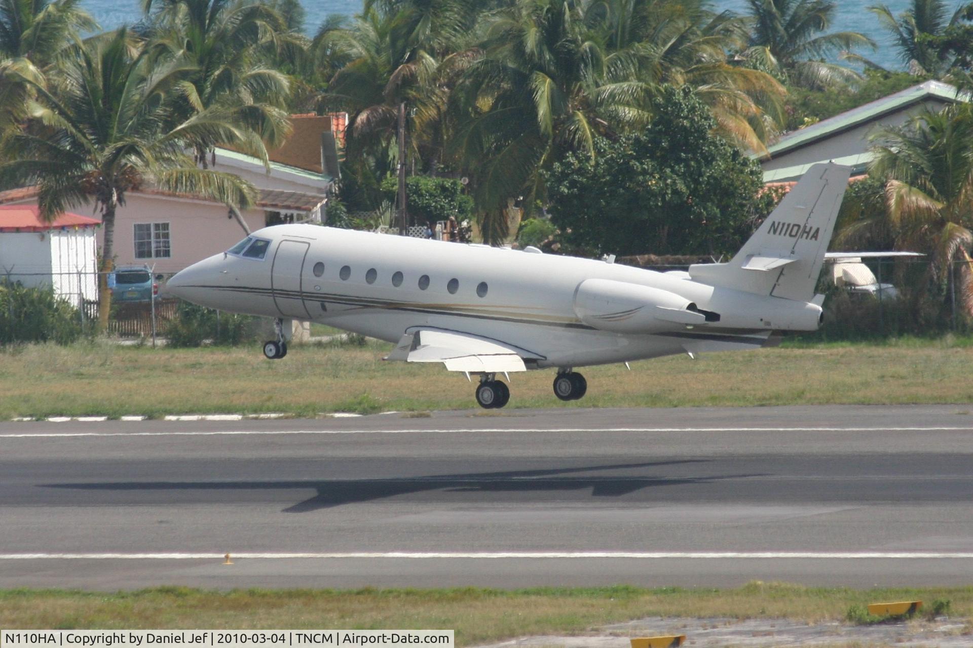N110HA, 2001 Israel Aircraft Industries Gulfstream 200 C/N 035, N110HA just aout to touch down at TNCM
