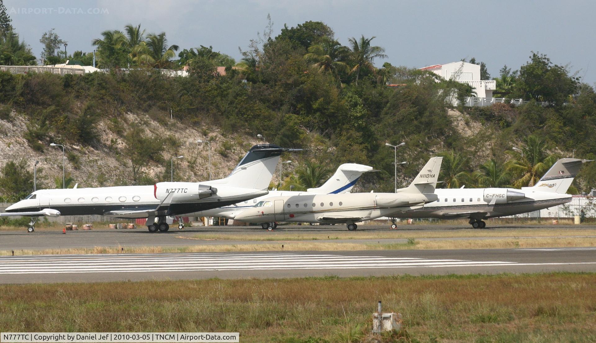 N777TC, 1990 Gulfstream Aerospace G-IV C/N 1137, N777TC park atTHe cargo ramp at TNCM