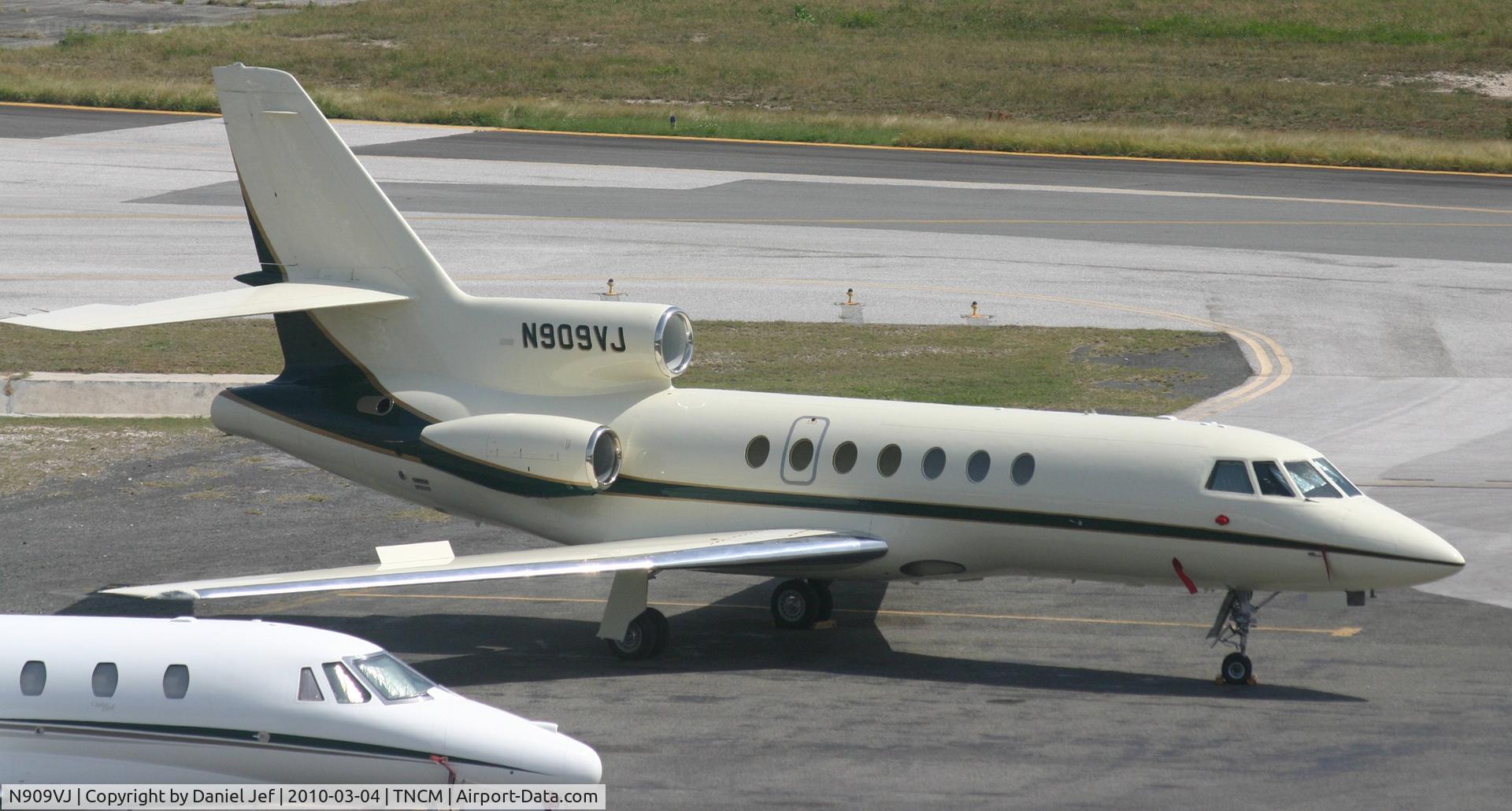 N909VJ, 1981 Dassault-Breguet Falcon 50 C/N 69, N909VJ park at the cargo ramp at TNCM