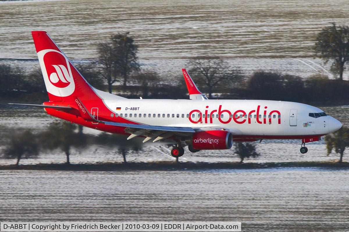 D-ABBT, 2001 Boeing 737-76N C/N 32582, short final RW09