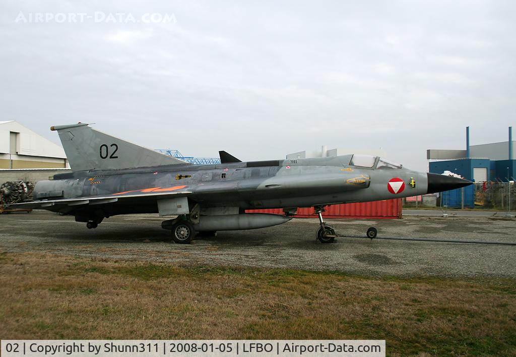 02, Saab J-35Oe MkII Draken C/N 35-1402, Preserved in the Old Wings Association...