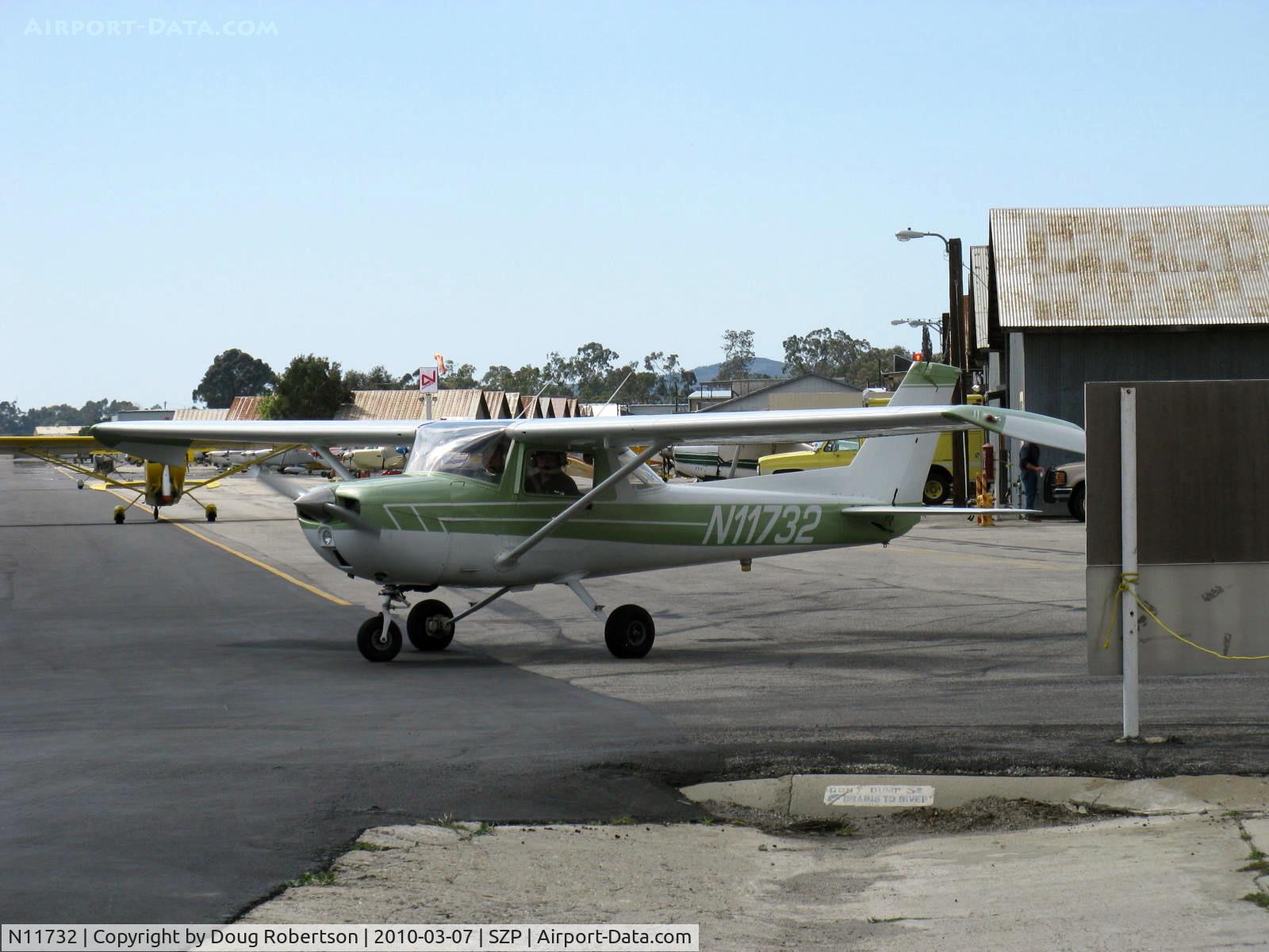 N11732, 1974 Cessna 150L C/N 15075598, 1974 Cessna 150L, Continental O-200 100 Hp, booster tips, holding short Rwy 22