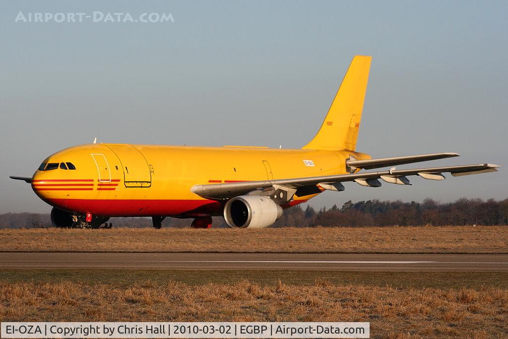 EI-OZA, 1981 Airbus A300B4-103(F) C/N 0148, European Air Transport, It wears the reg no. OO-DIF on the starboard side