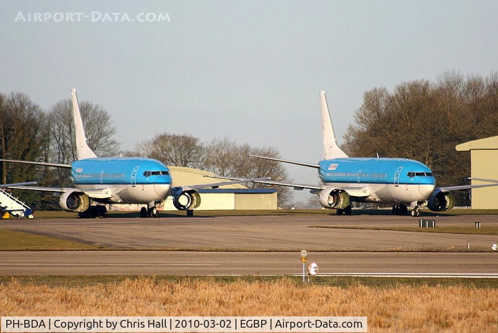 PH-BDA, 1986 Boeing 737-306 C/N 23537, alongside PH-BDC waiting to be scrapped by ASI at Kemble