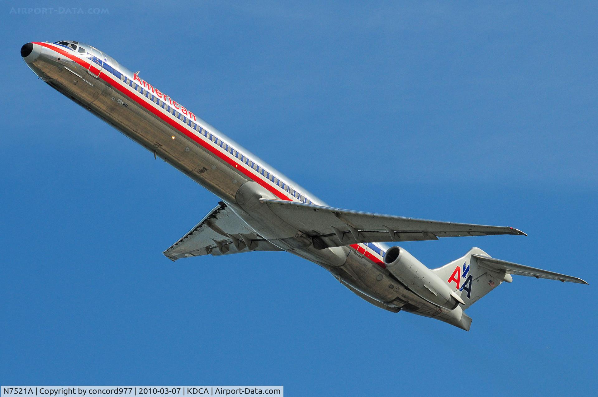 N7521A, 1990 McDonnell Douglas MD-82 (DC-9-82) C/N 49898, Seen at KDCA on 3/7/2010.