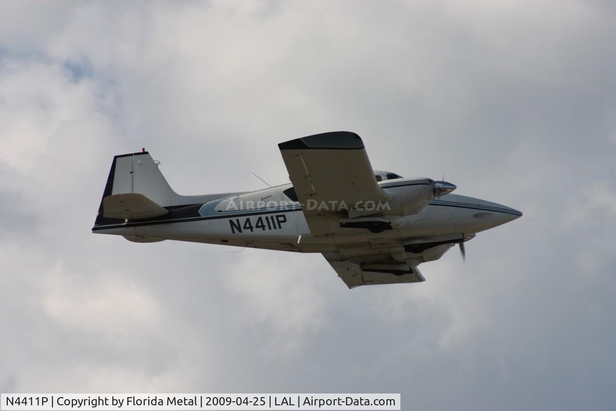 N4411P, Piper PA-23-160 Apache C/N 23-1923, PA-23