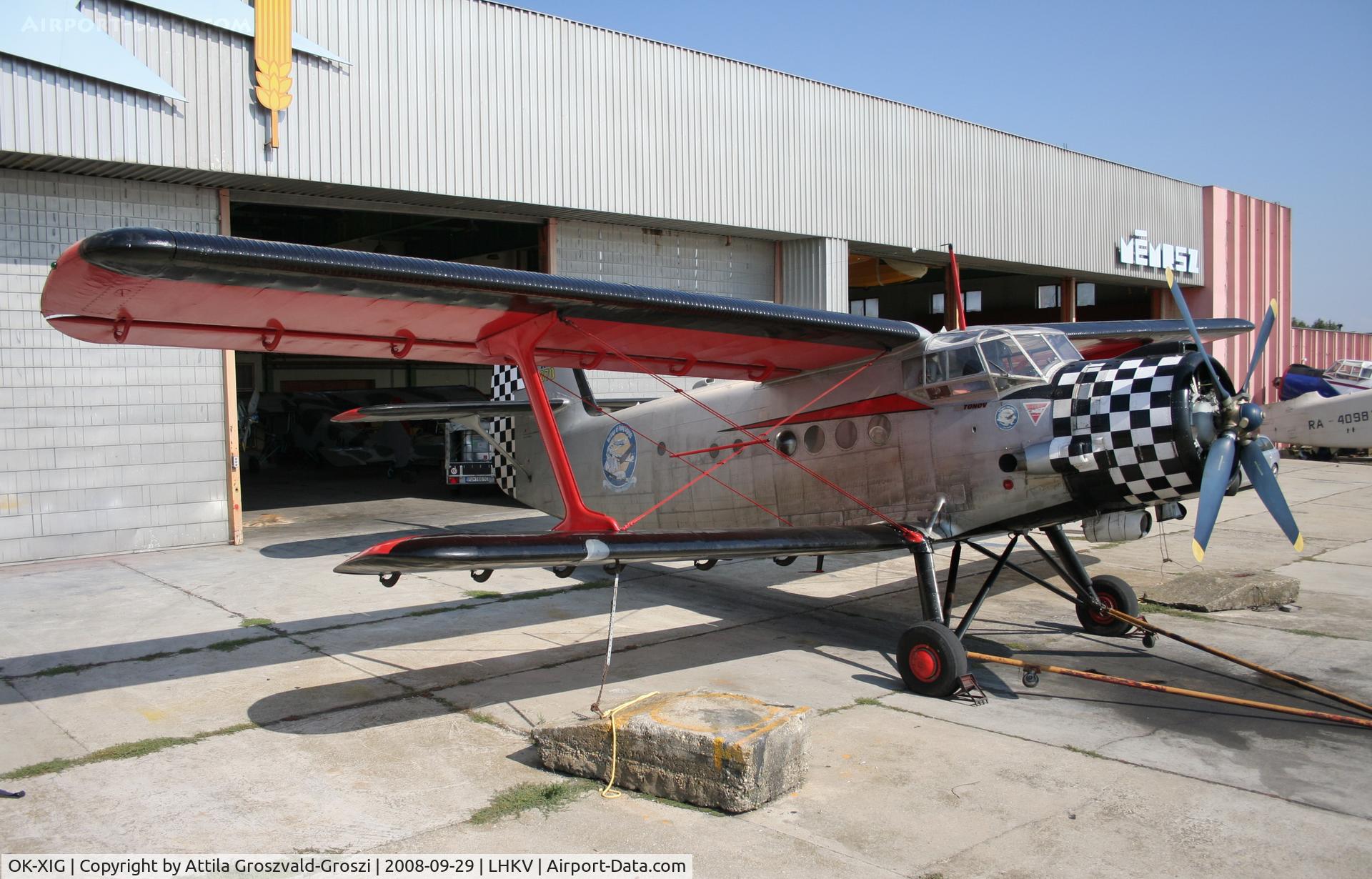OK-XIG, 1968 PZL-Mielec An-2R C/N 1G98-70, Hungary-Kaposújlak airport.