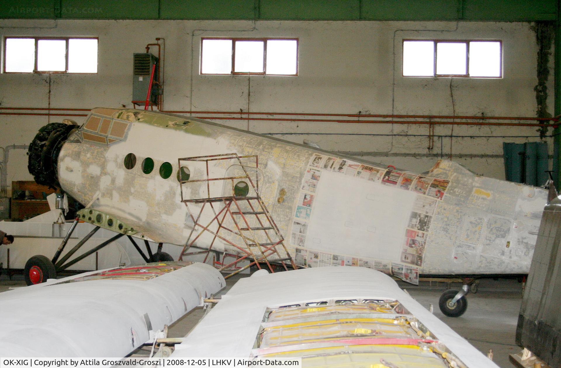 OK-XIG, 1968 PZL-Mielec An-2R C/N 1G98-70, Hungary-Kaposújlak hangar - Prepared it repainting.
