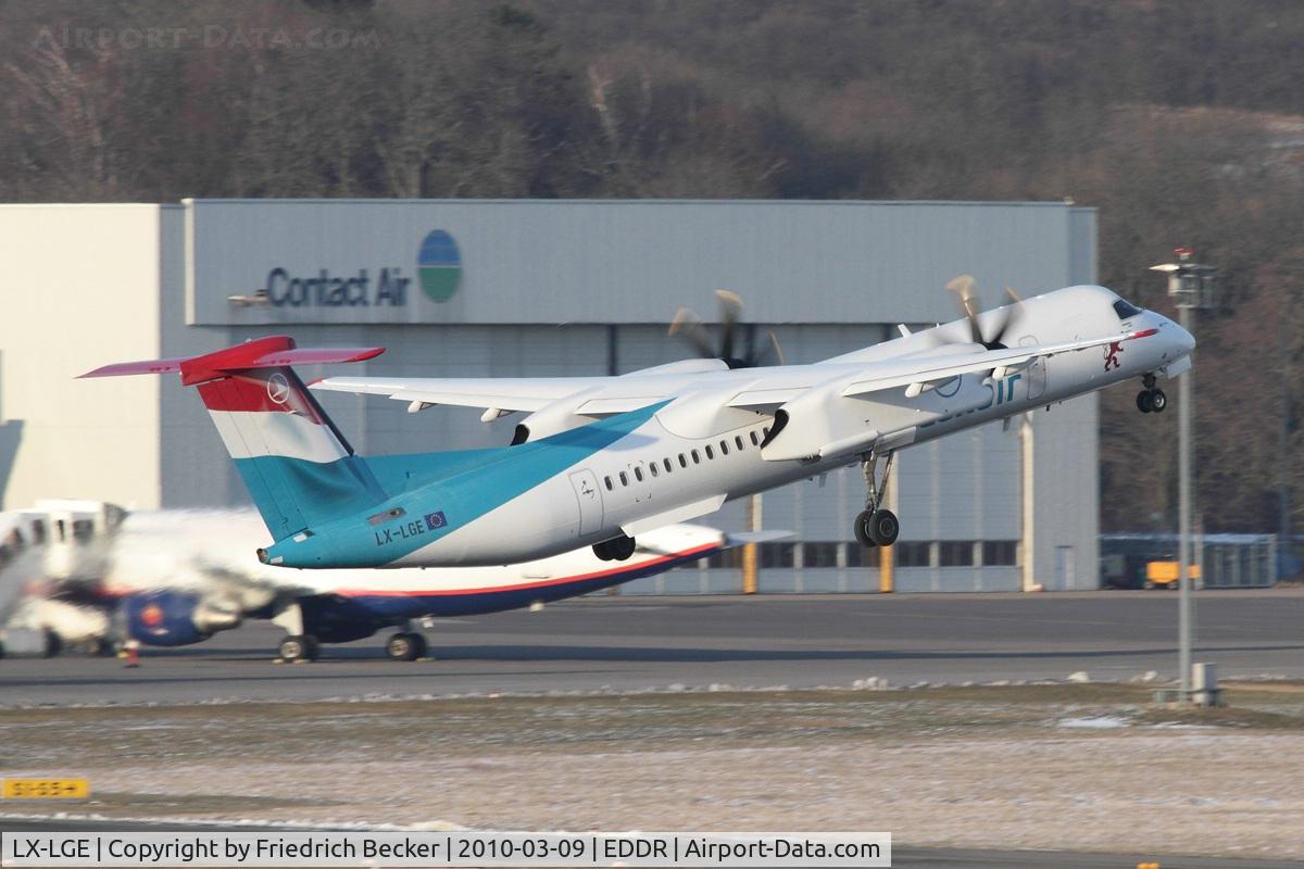 LX-LGE, 2009 De Havilland Canada DHC-8-402Q Dash 8 C/N 4284, climb out